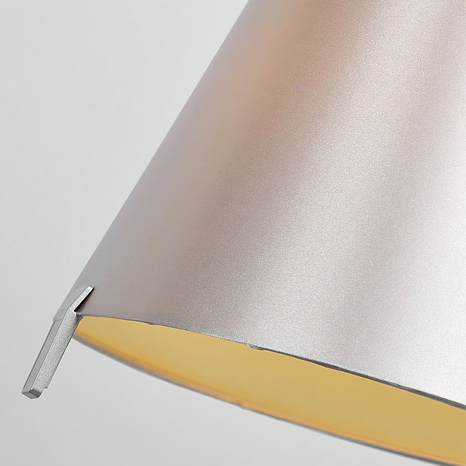 シスブ テーブルランプ