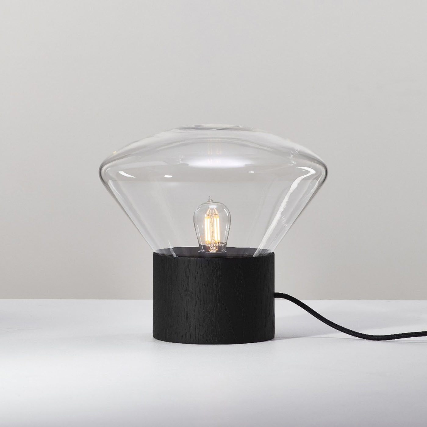 電球テーブルランプ