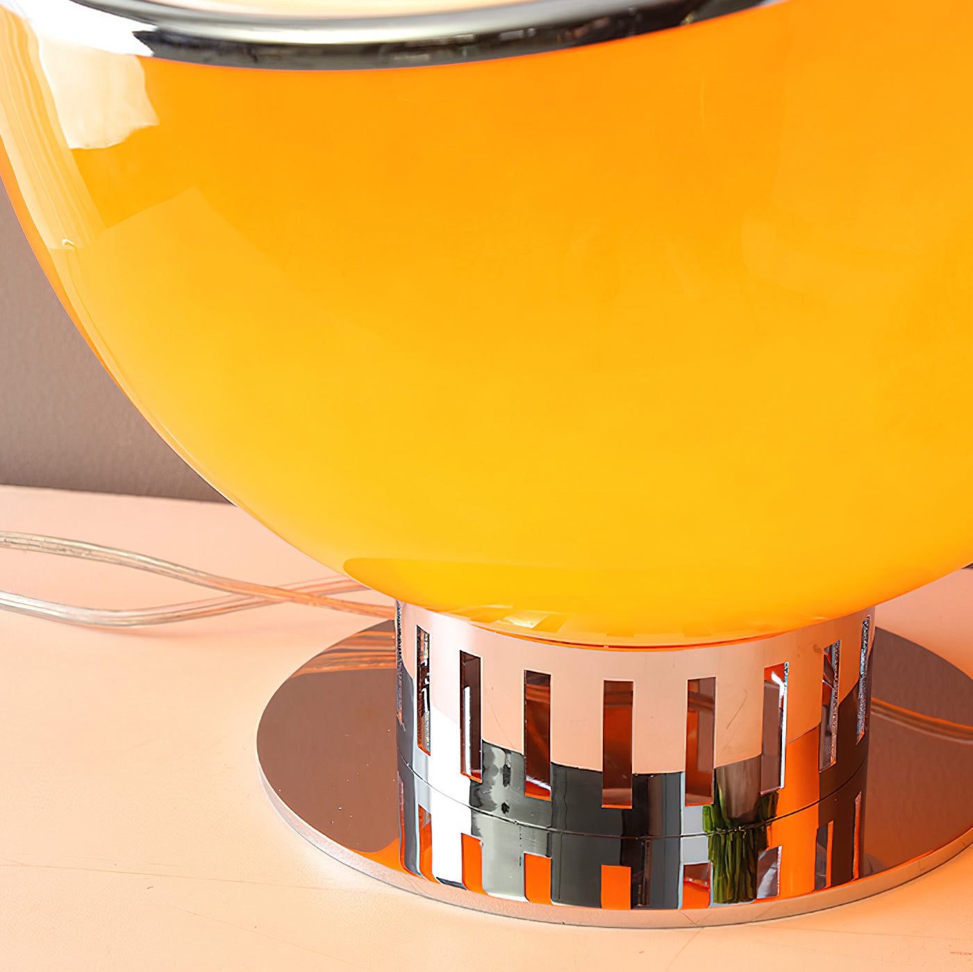 ヴァレリア テーブルランプ