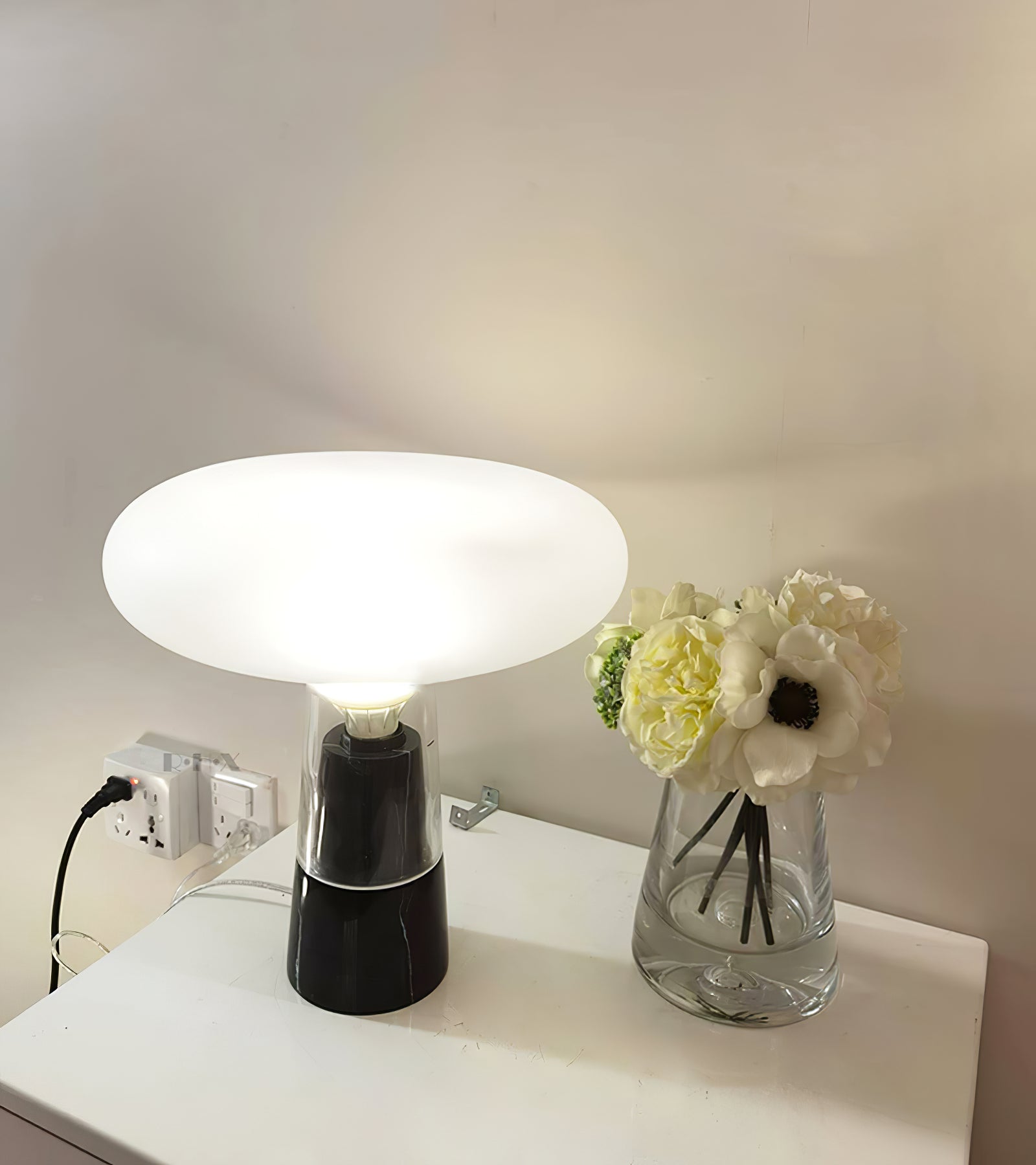 ジェローム テーブルランプ