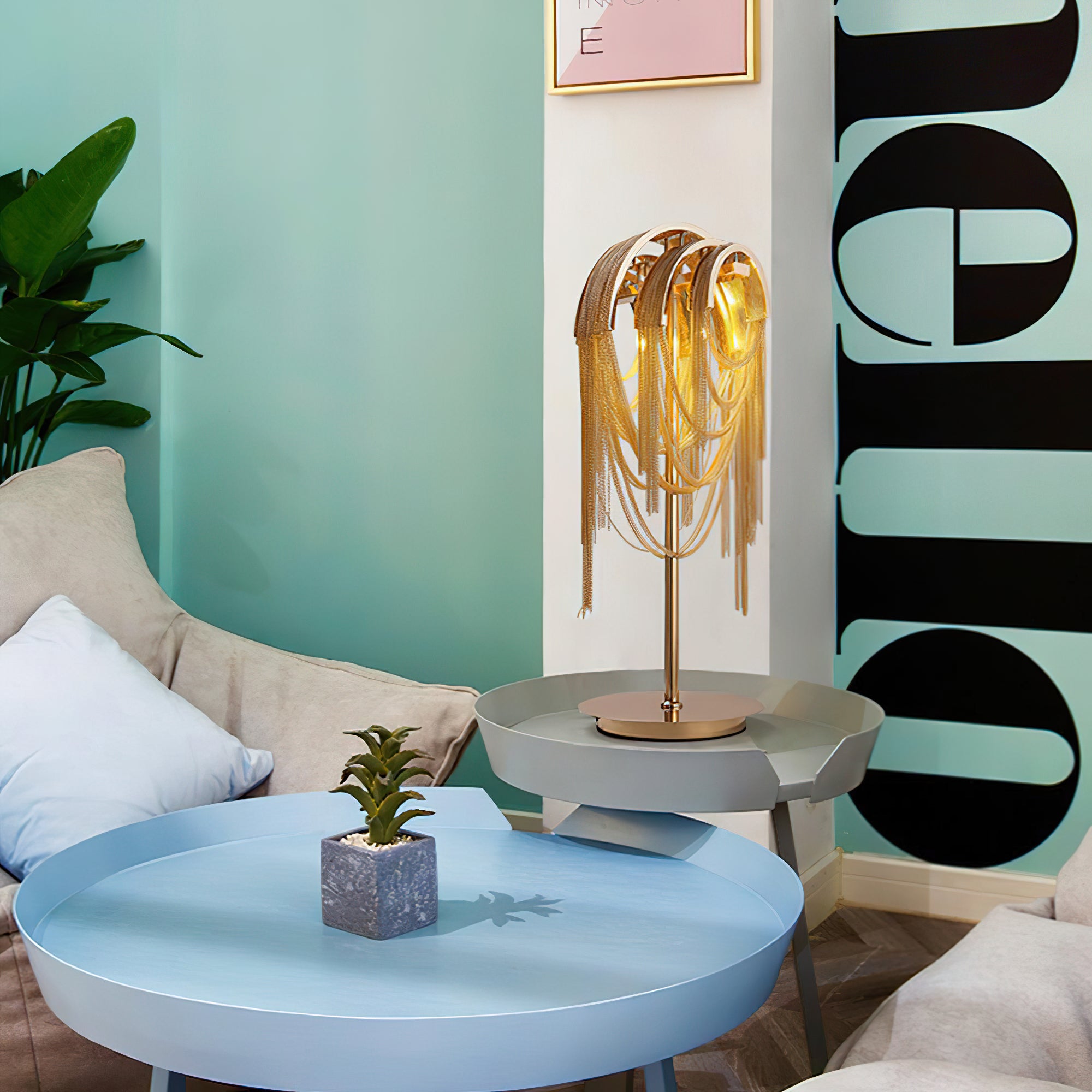 ライトラグジュアリータッセルテーブルランプ