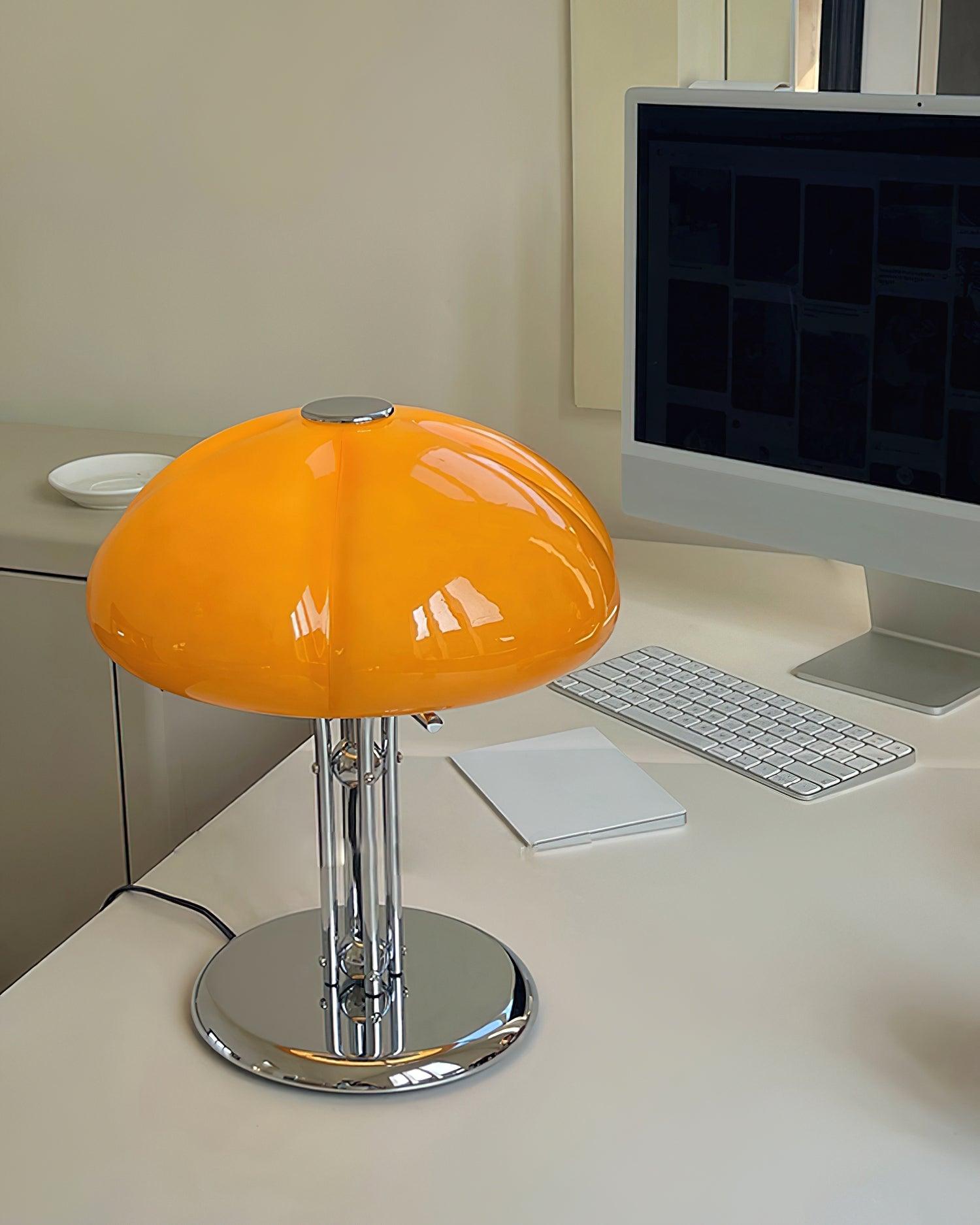 カシアン テーブルランプ