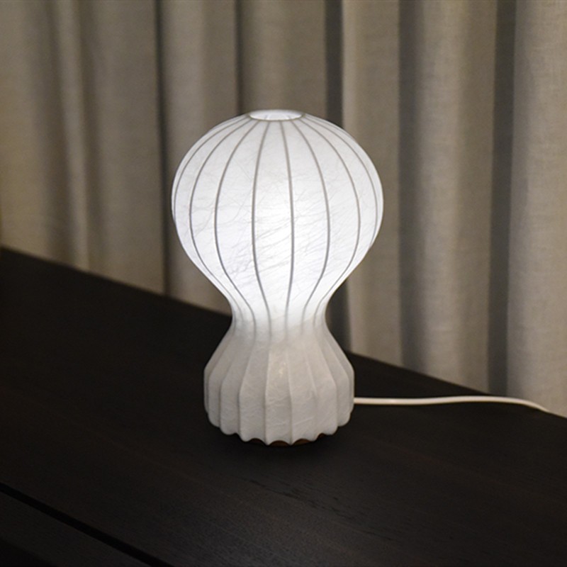 Gatto テーブルランプ