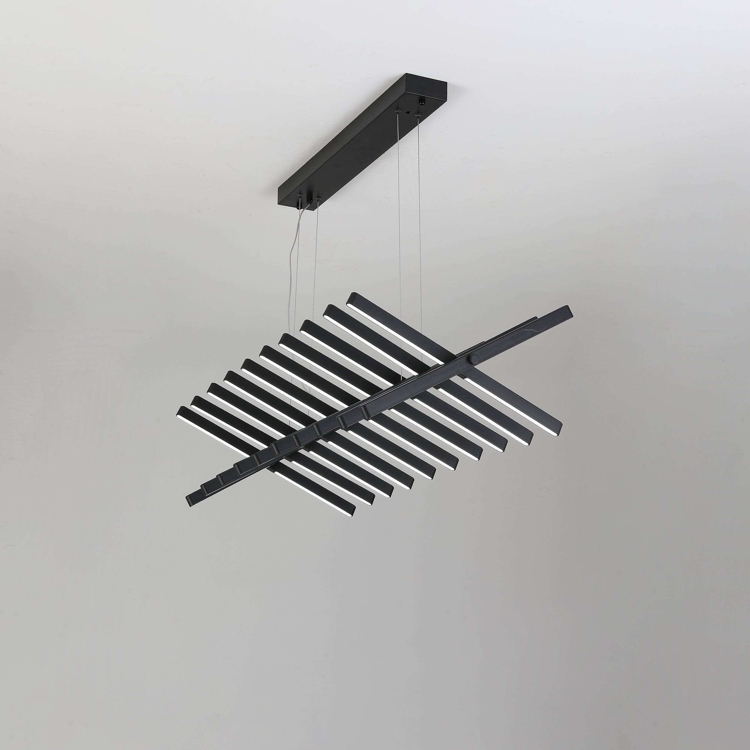 ピアノキー ブラックシャンデリア