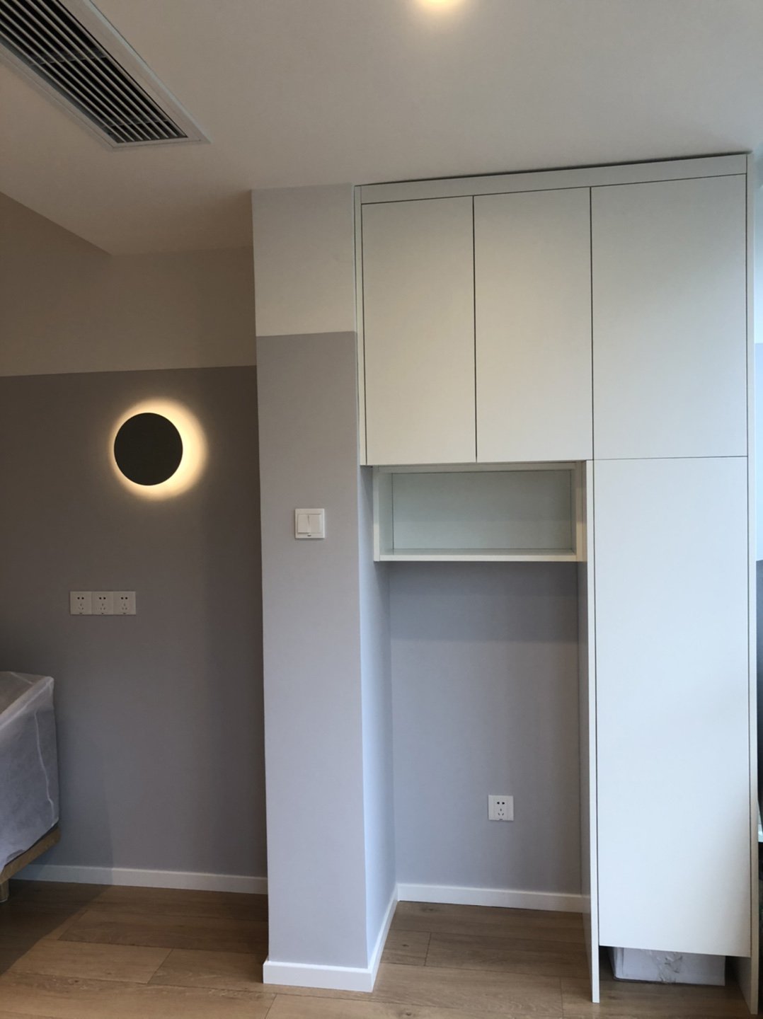 ピンウォールランプ