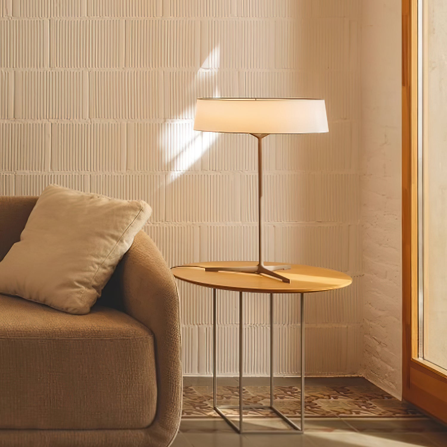 ネモル テーブルランプ