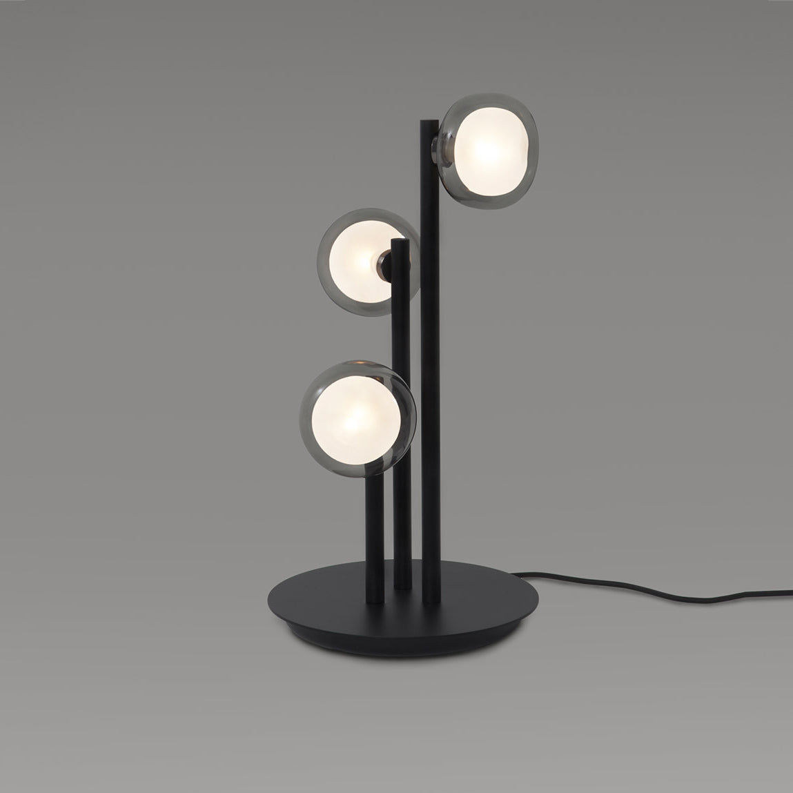 ナビラ テーブルランプ