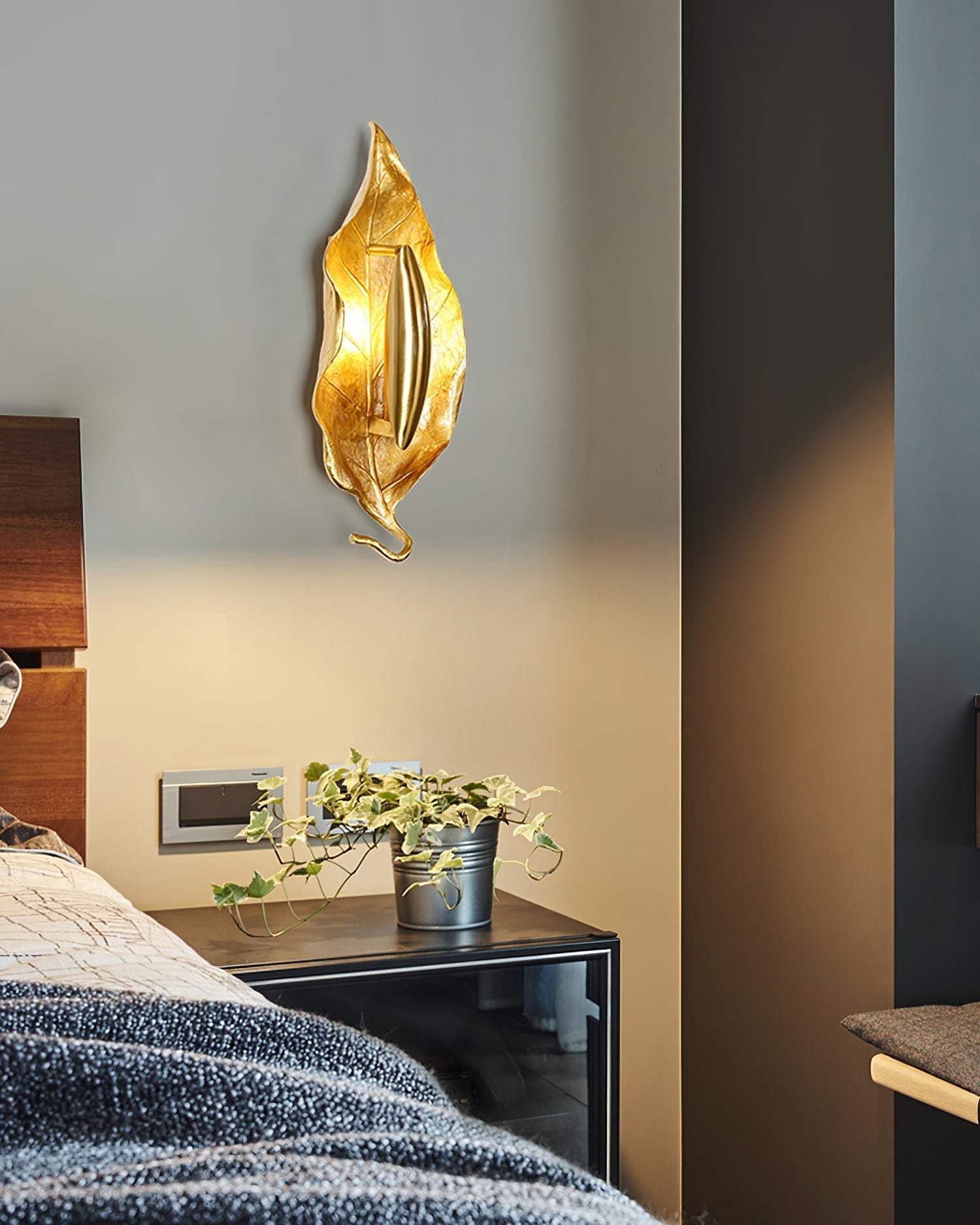 リーフ真鍮ウォールランプ