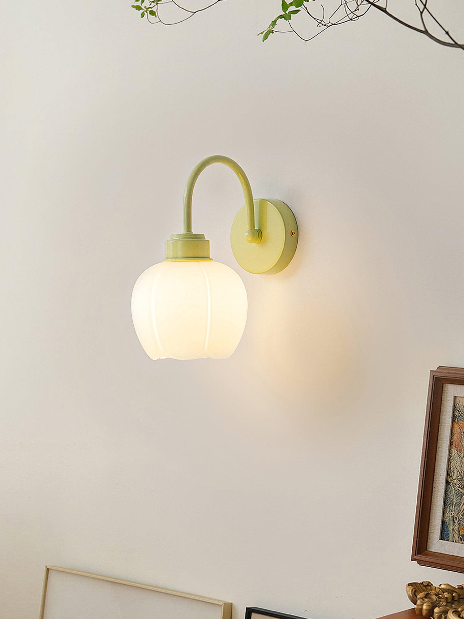 魅惑的なフラワーウォールライト