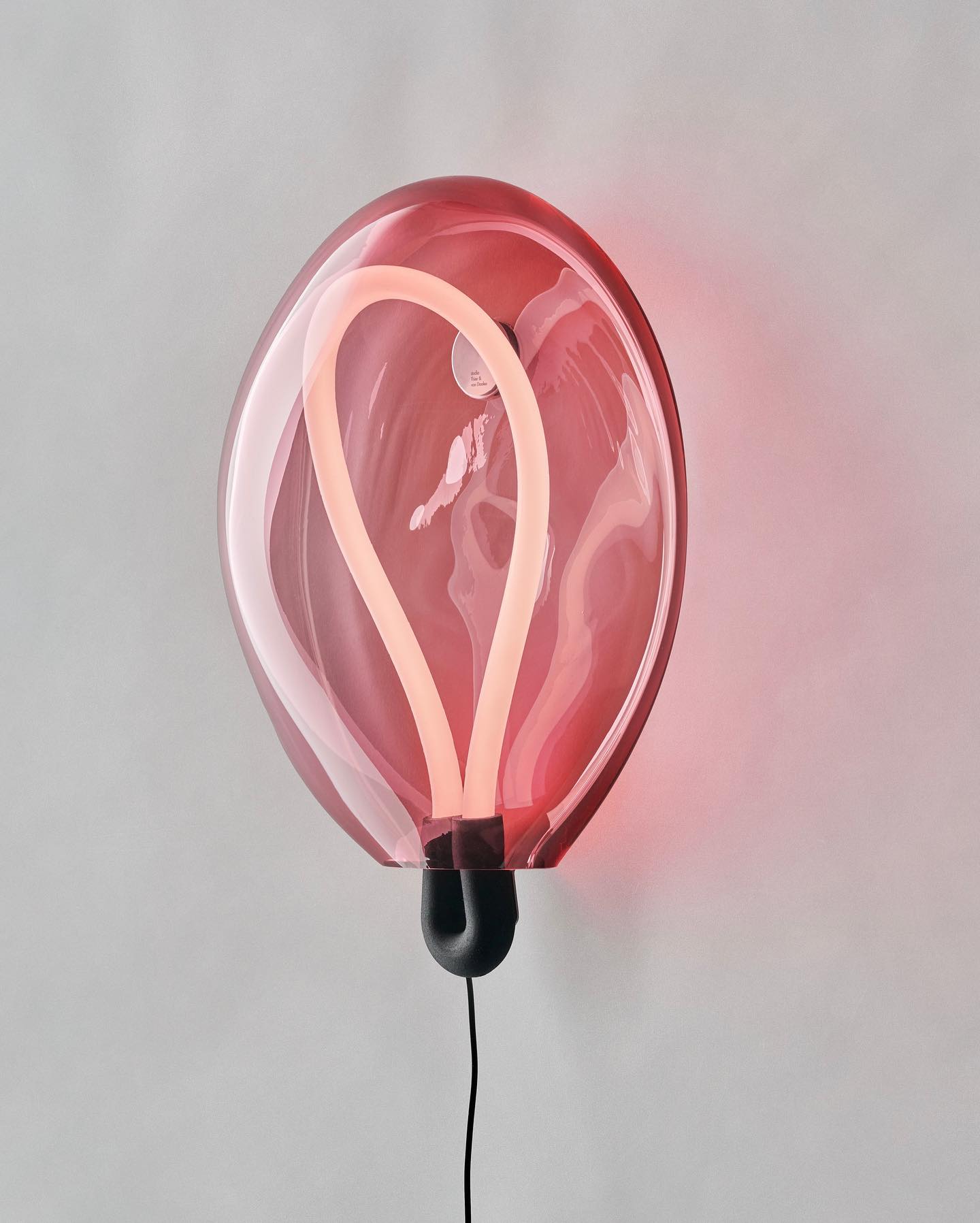 ブラ ウォール ライト