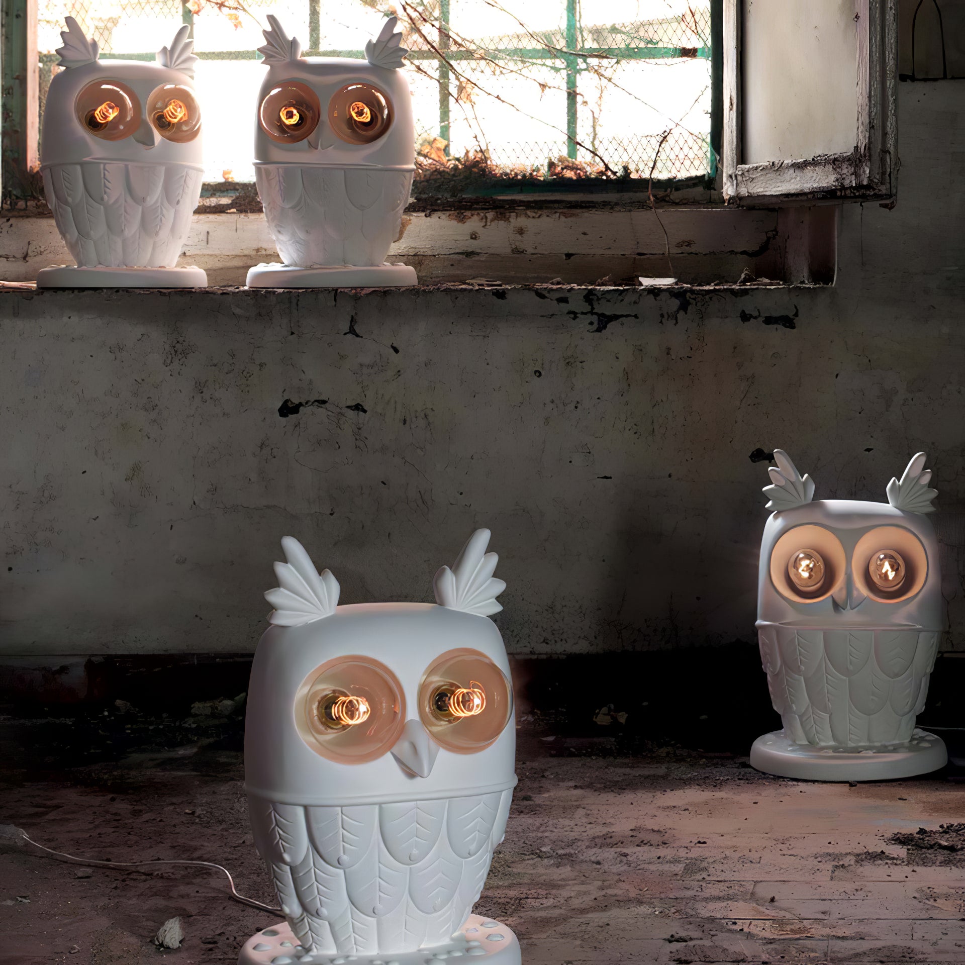 フクロウのテーブルランプ