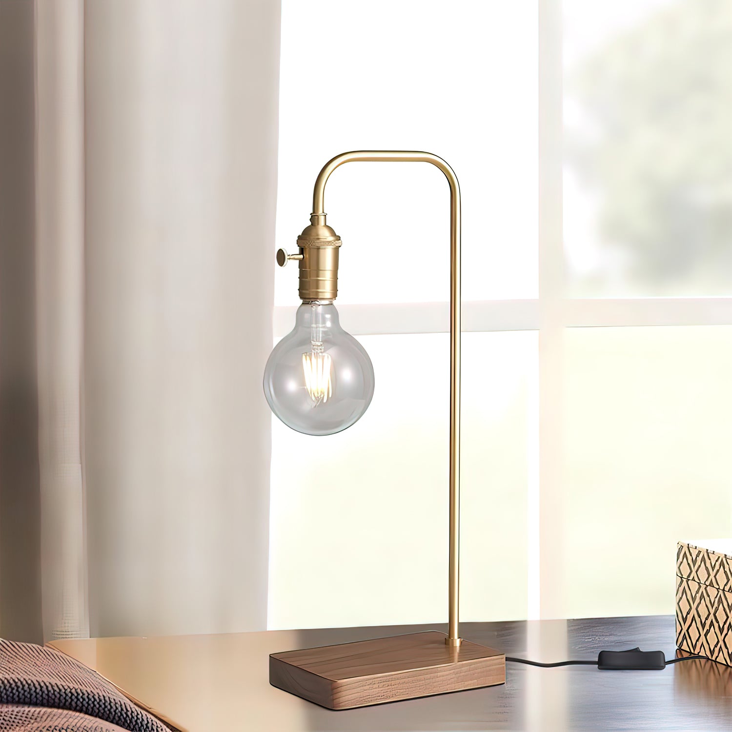 Celio table lamp