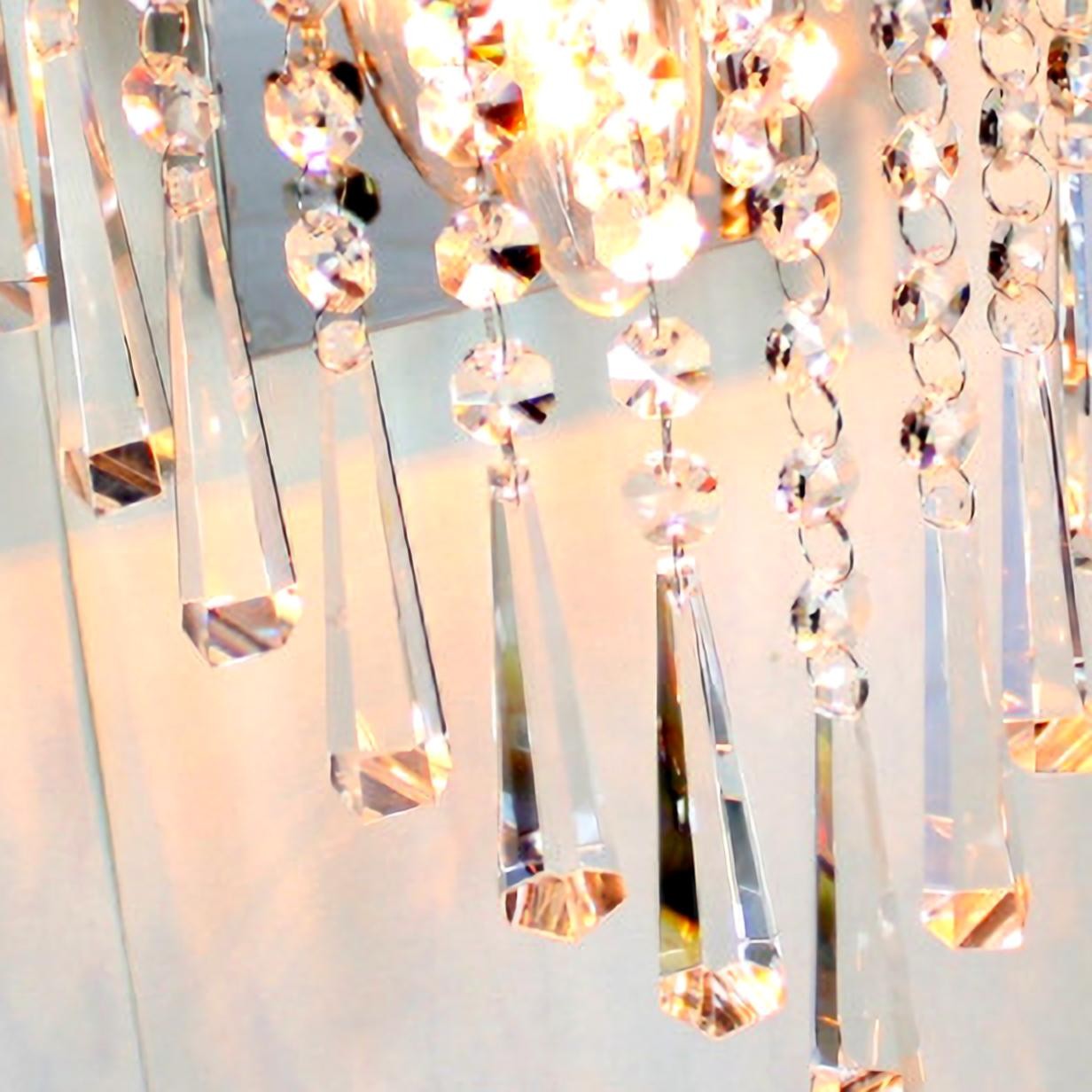 モダンなクリスタルウォールランプ