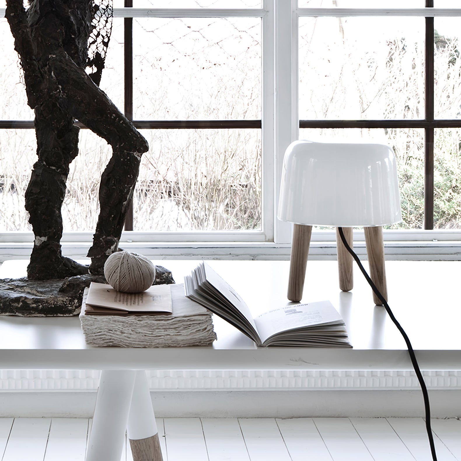 ミルクテーブルランプ