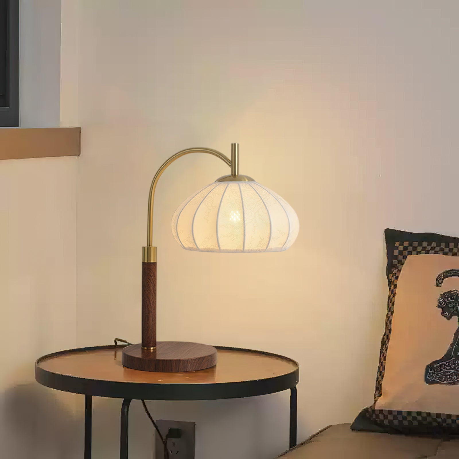 ヴィンテージファブリックウッドテーブルランプ