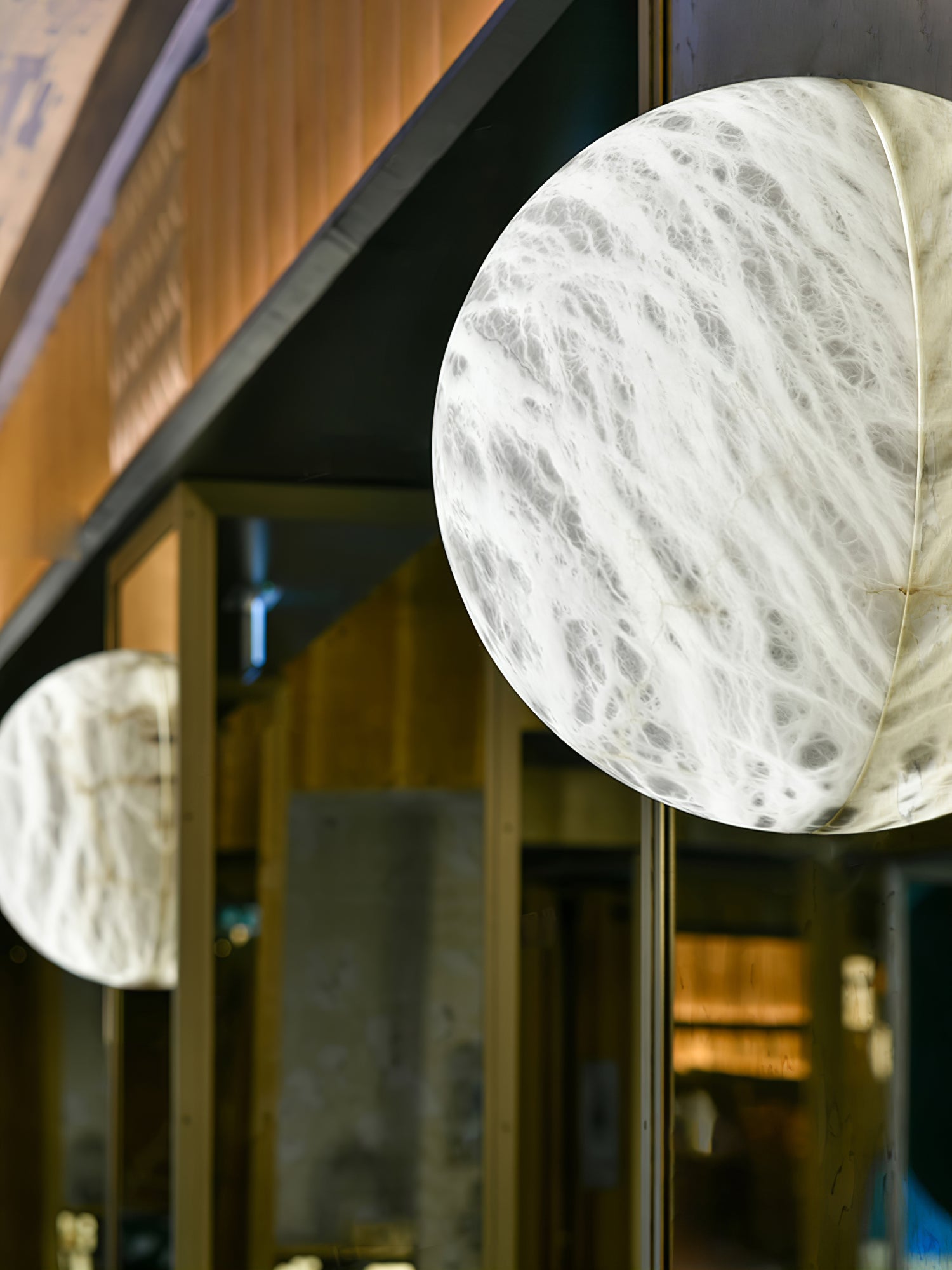 スノーフレーク アラバスター壁取り付け用燭台