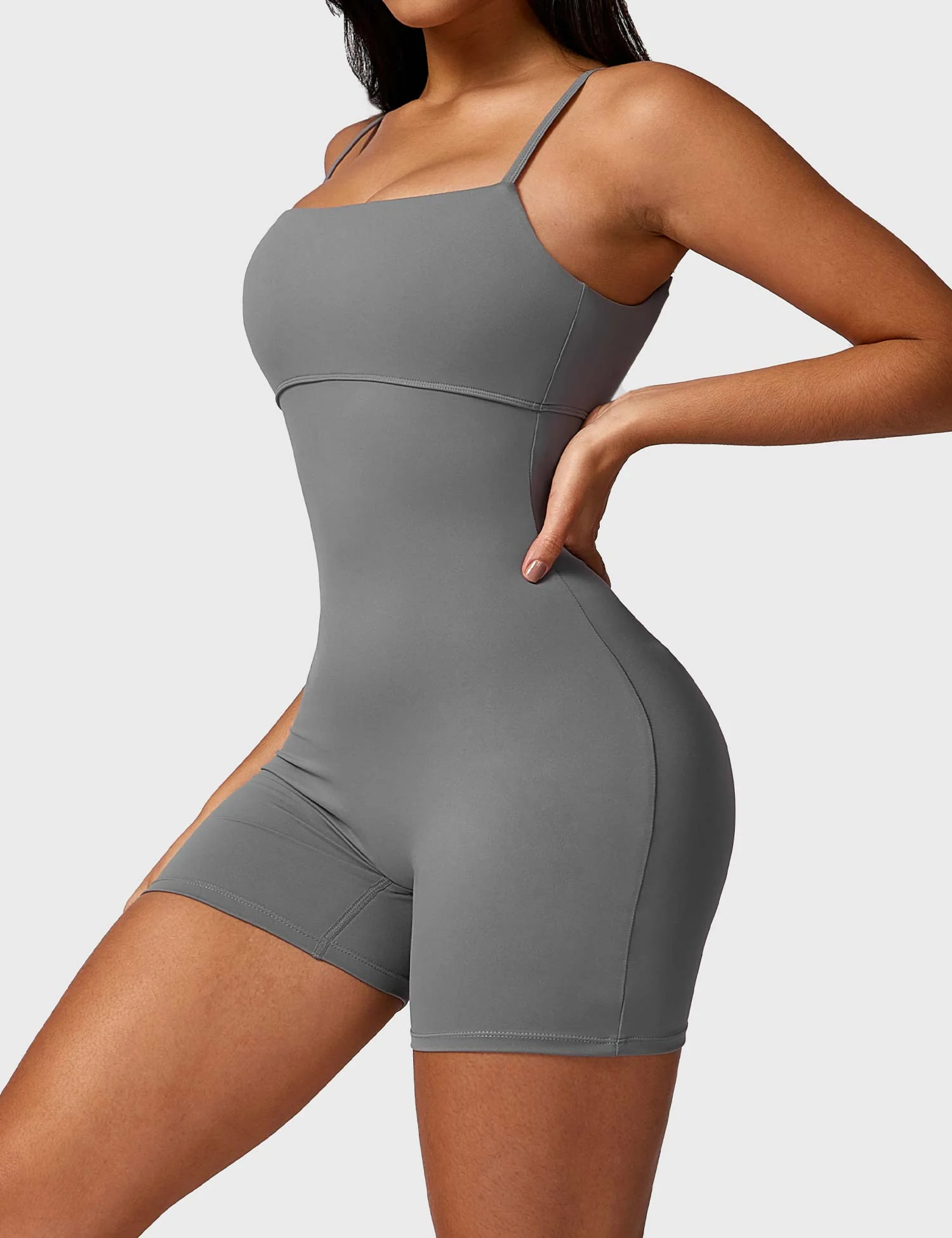Yeoreo V-Back Scrunch Romper