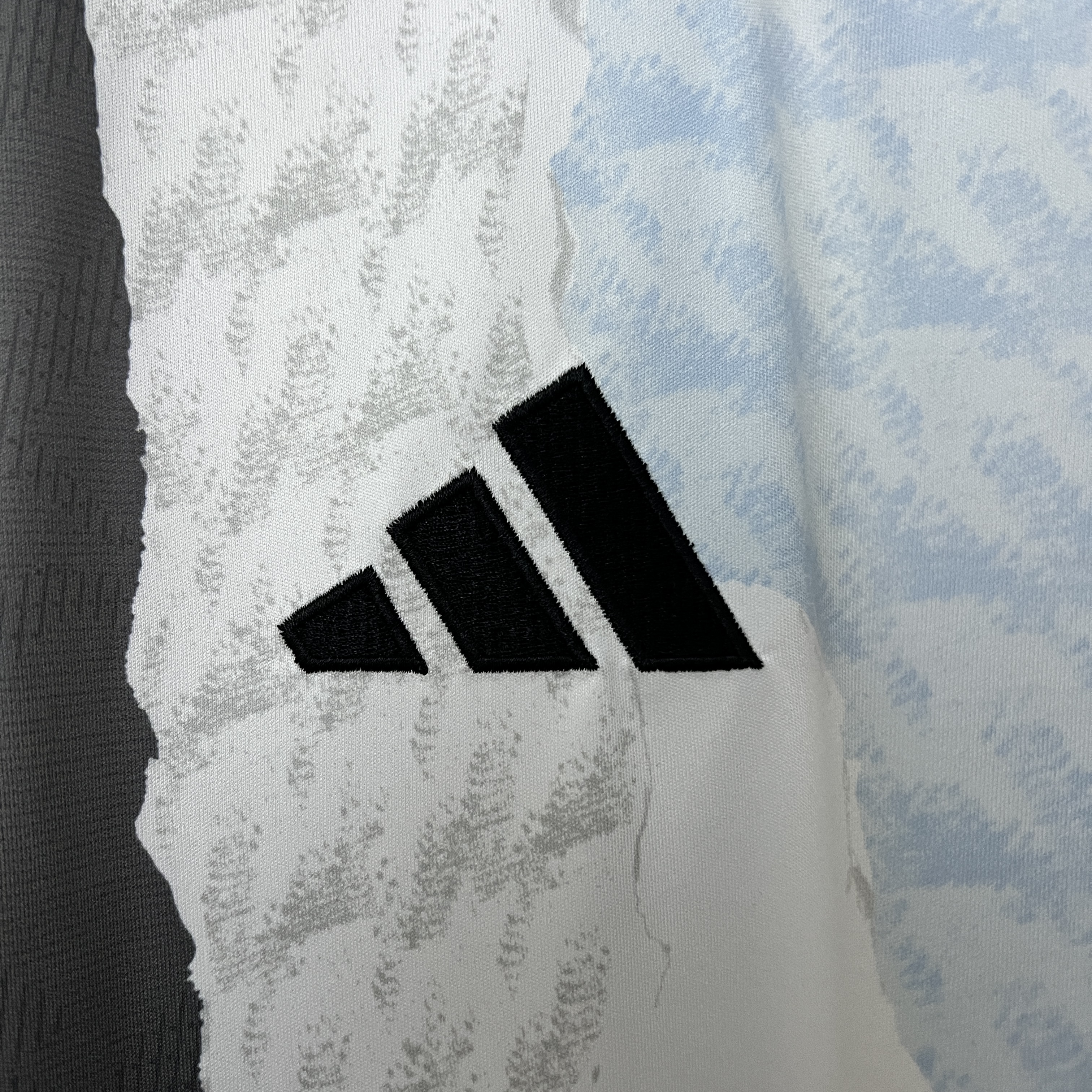 24/25 Real Madrid training suit jersey