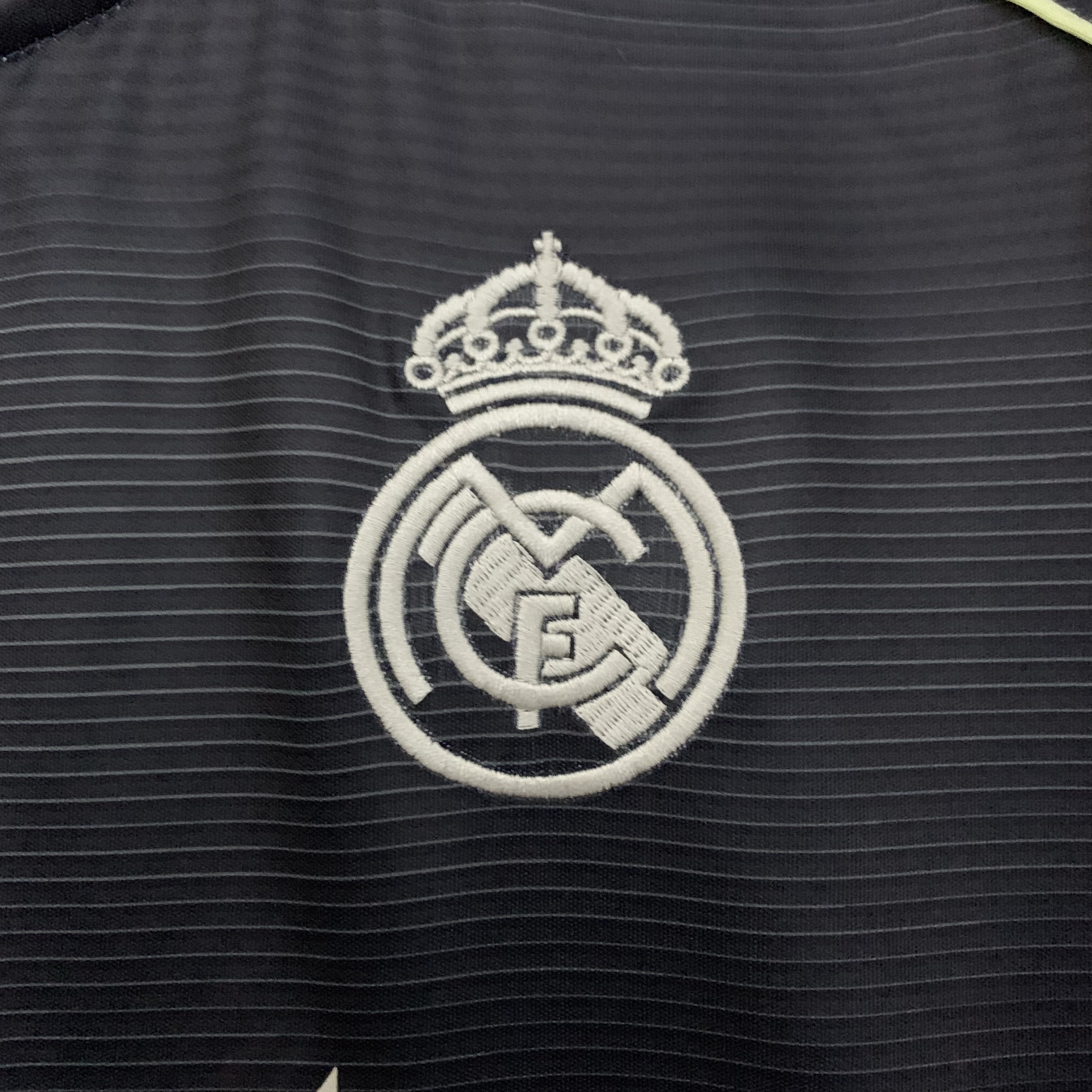 25/26 Real Madrid away black jersey