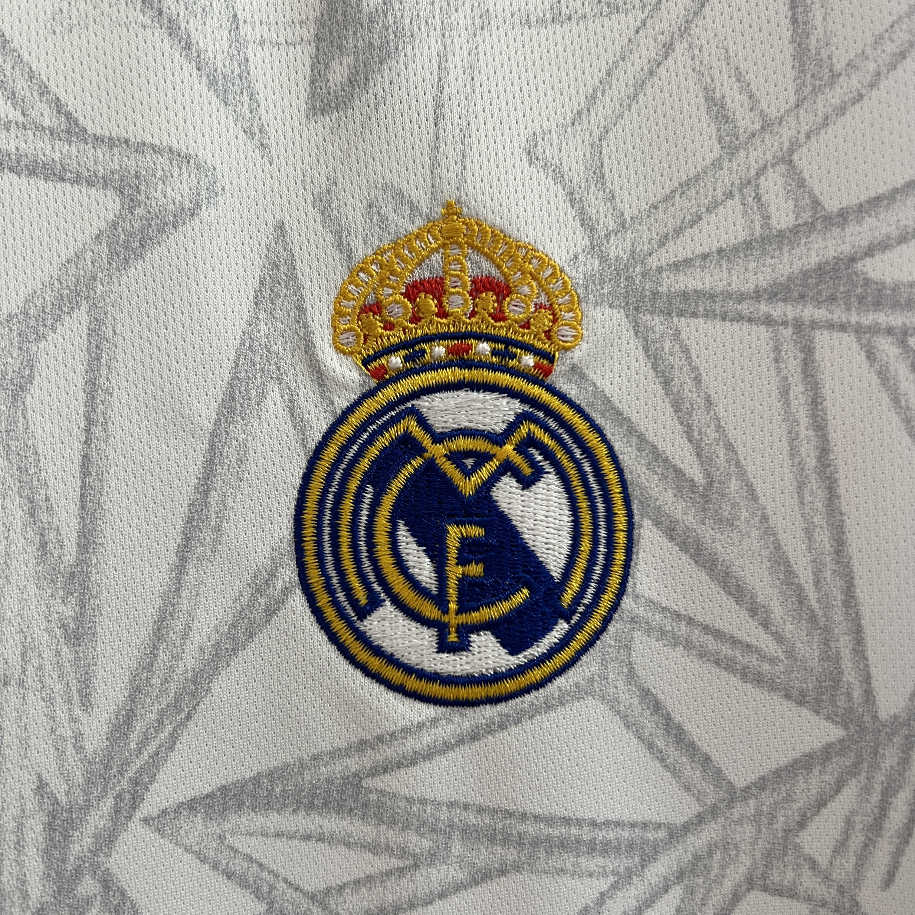 24/25 Real Madrid Pre-match white Suit