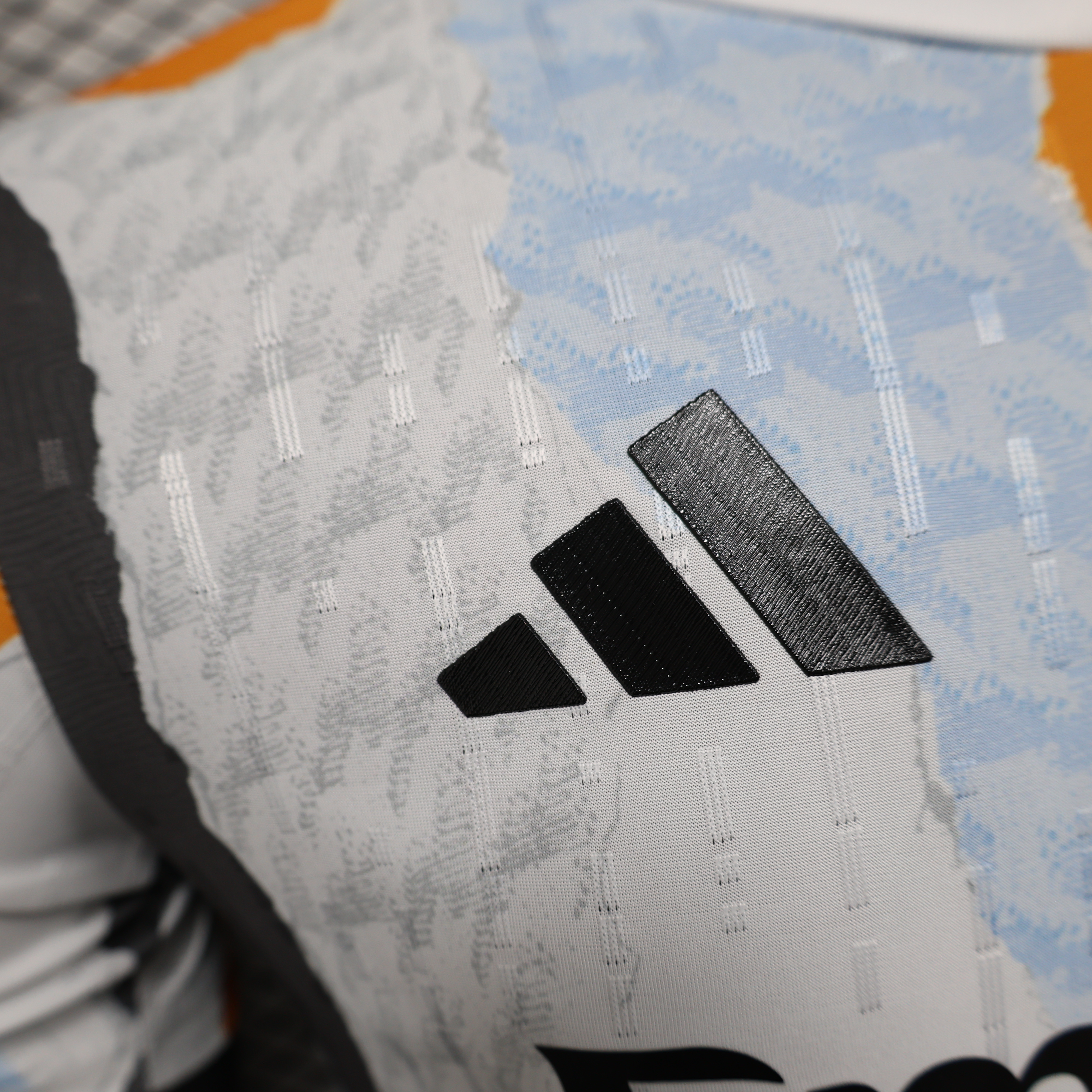 25/26 Player Real Madrid Training Jersey