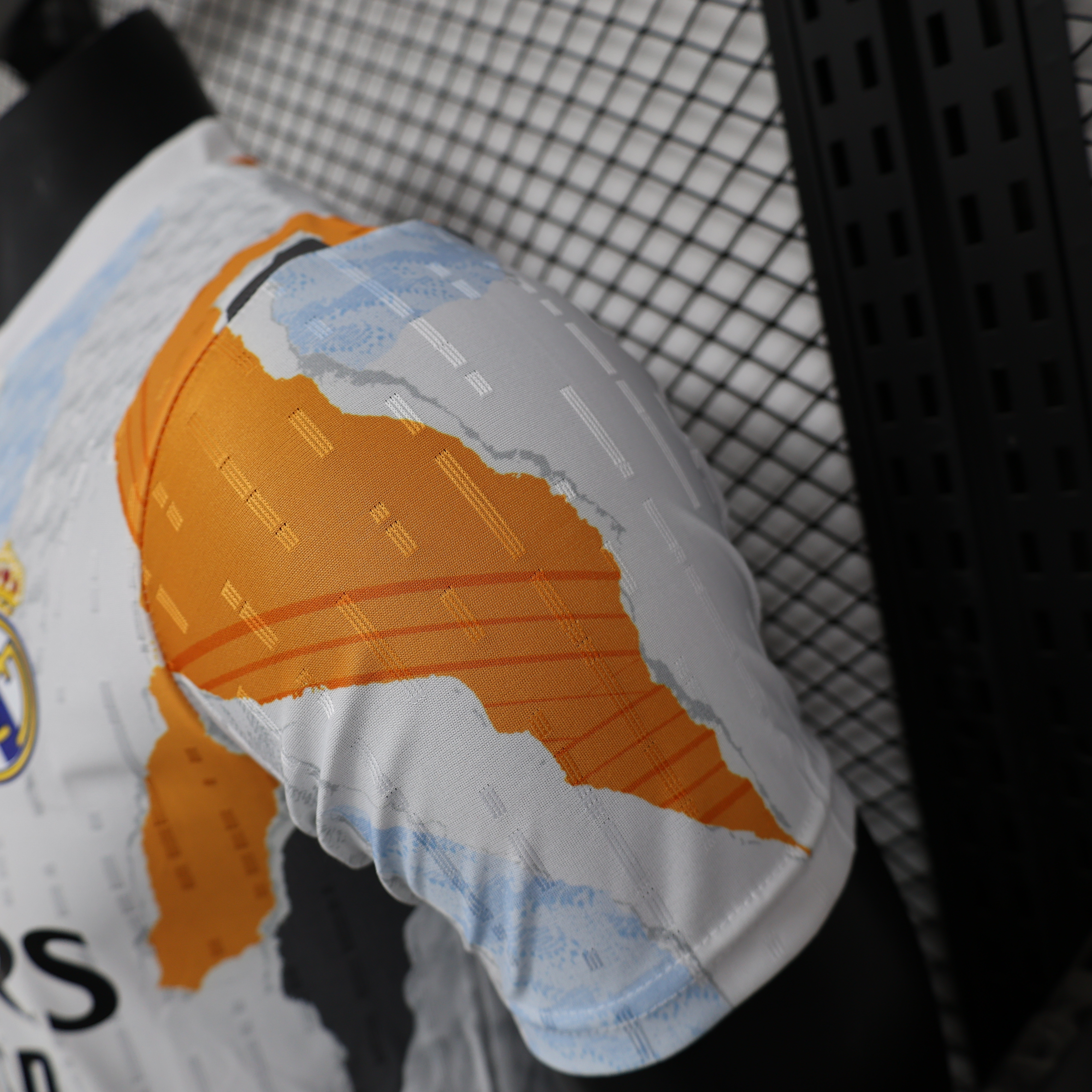 25/26 Player Real Madrid Training Jersey