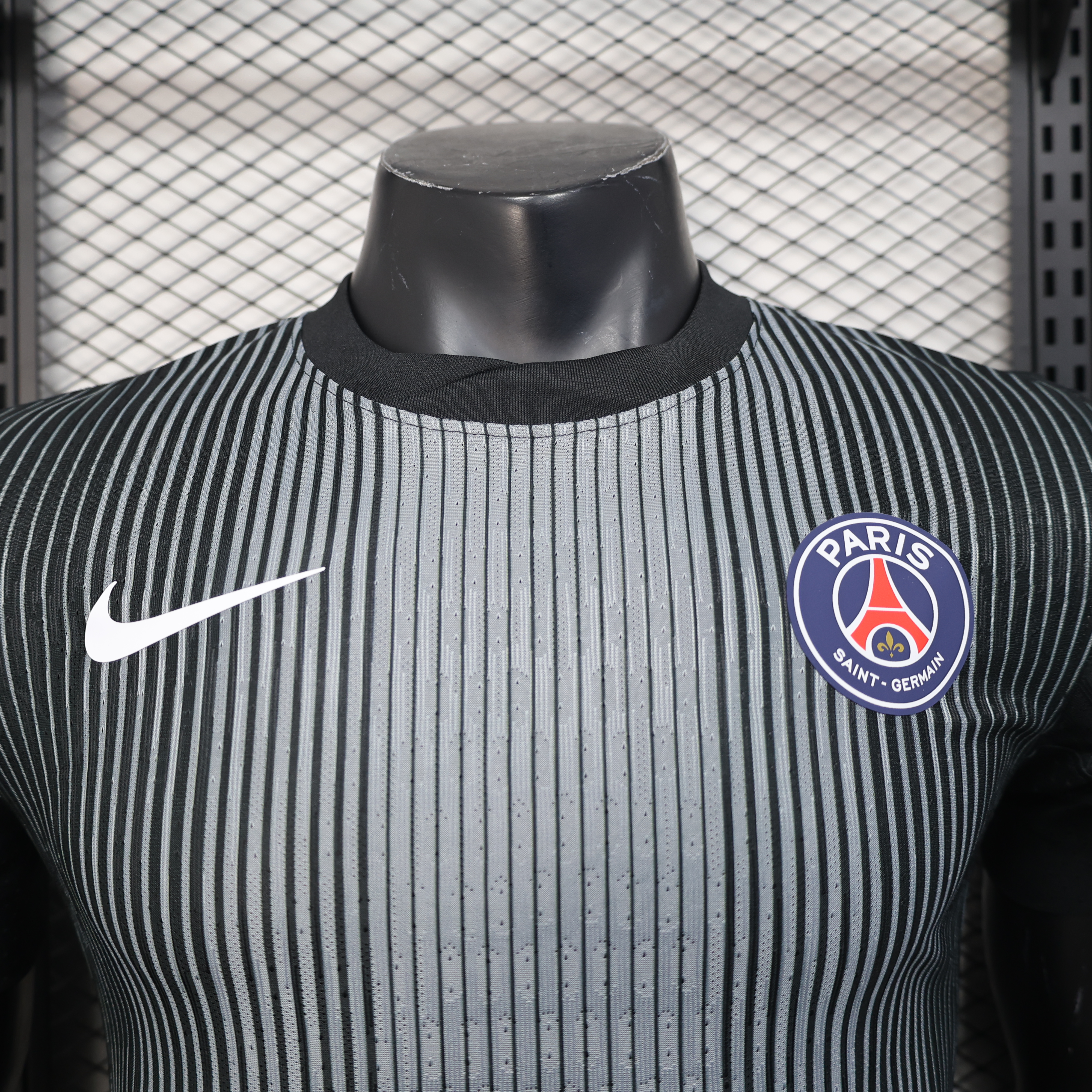 25/26 Player PSG Goalkeeper jersey