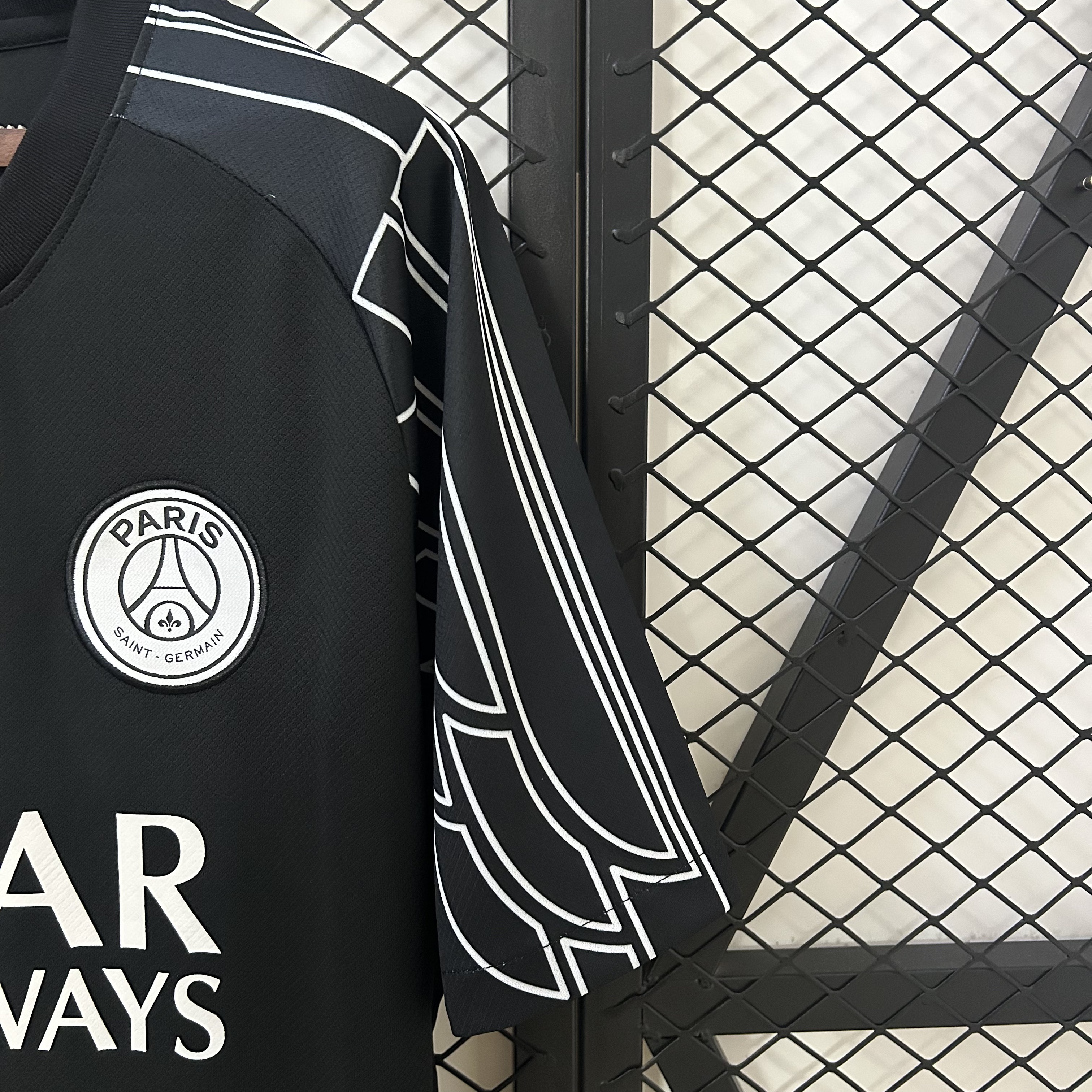 24/25 PSG black jersey