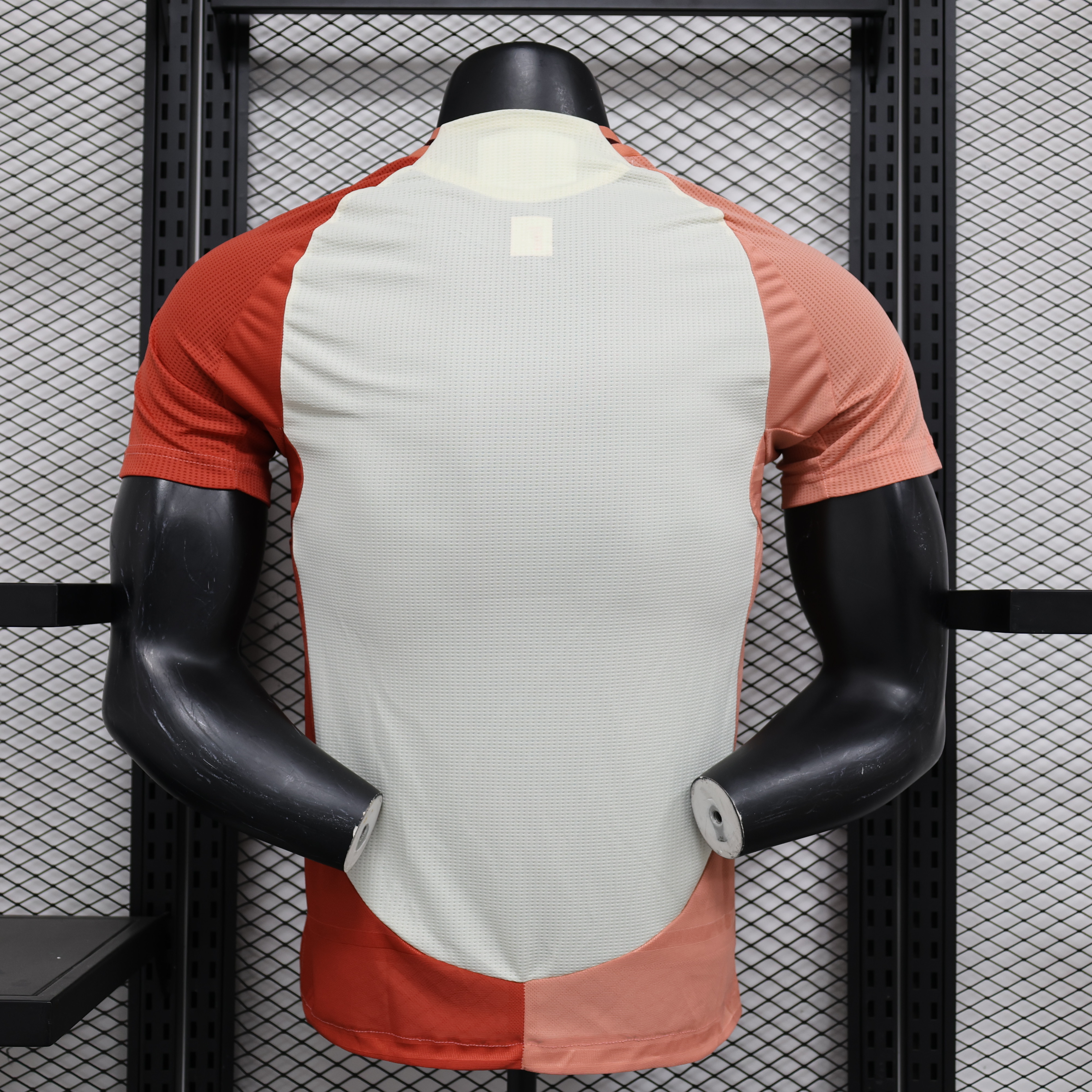 player Lyon's second away jersey