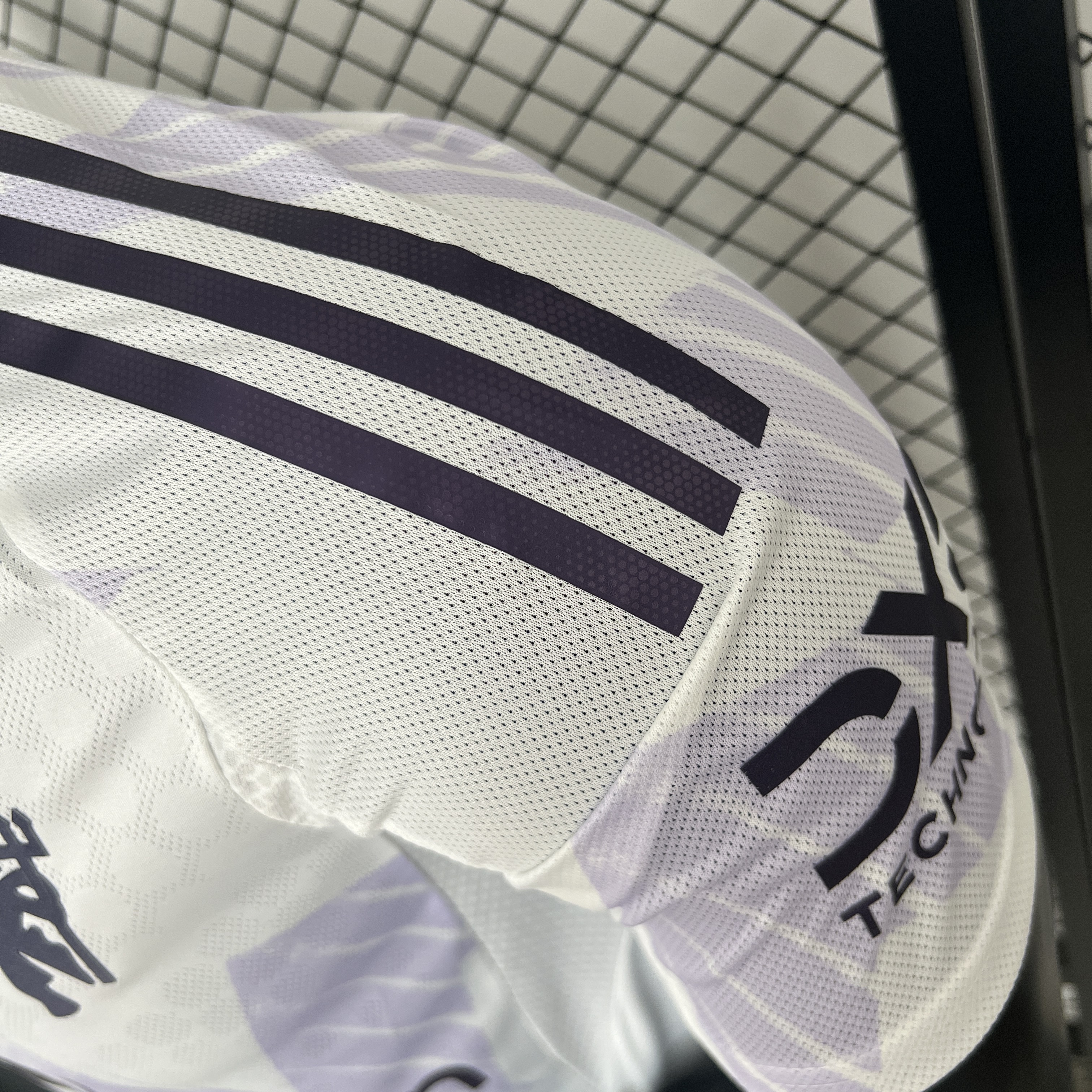 25/26 Player M-U Away  white jersey