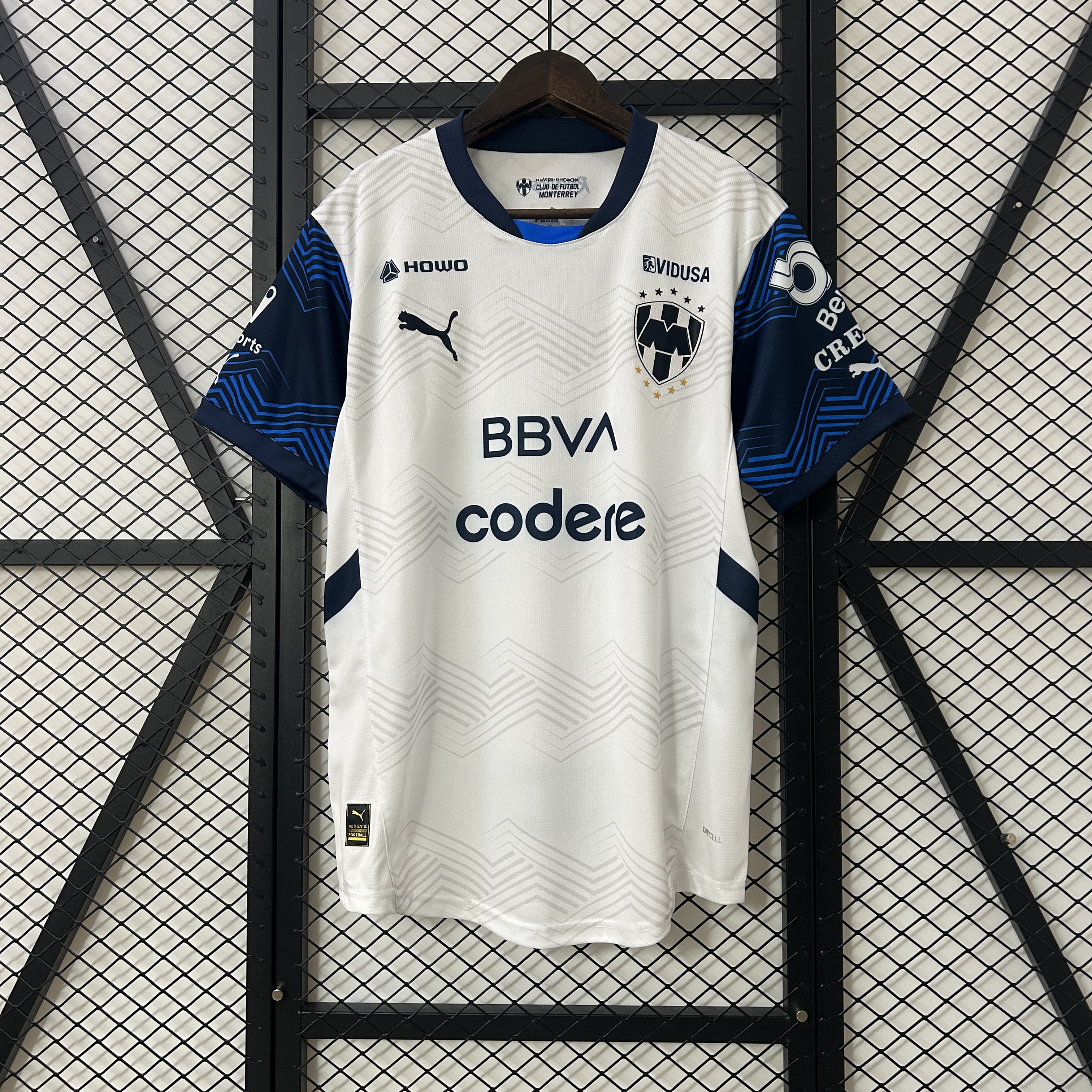 24/25 Monterrey away  Suit