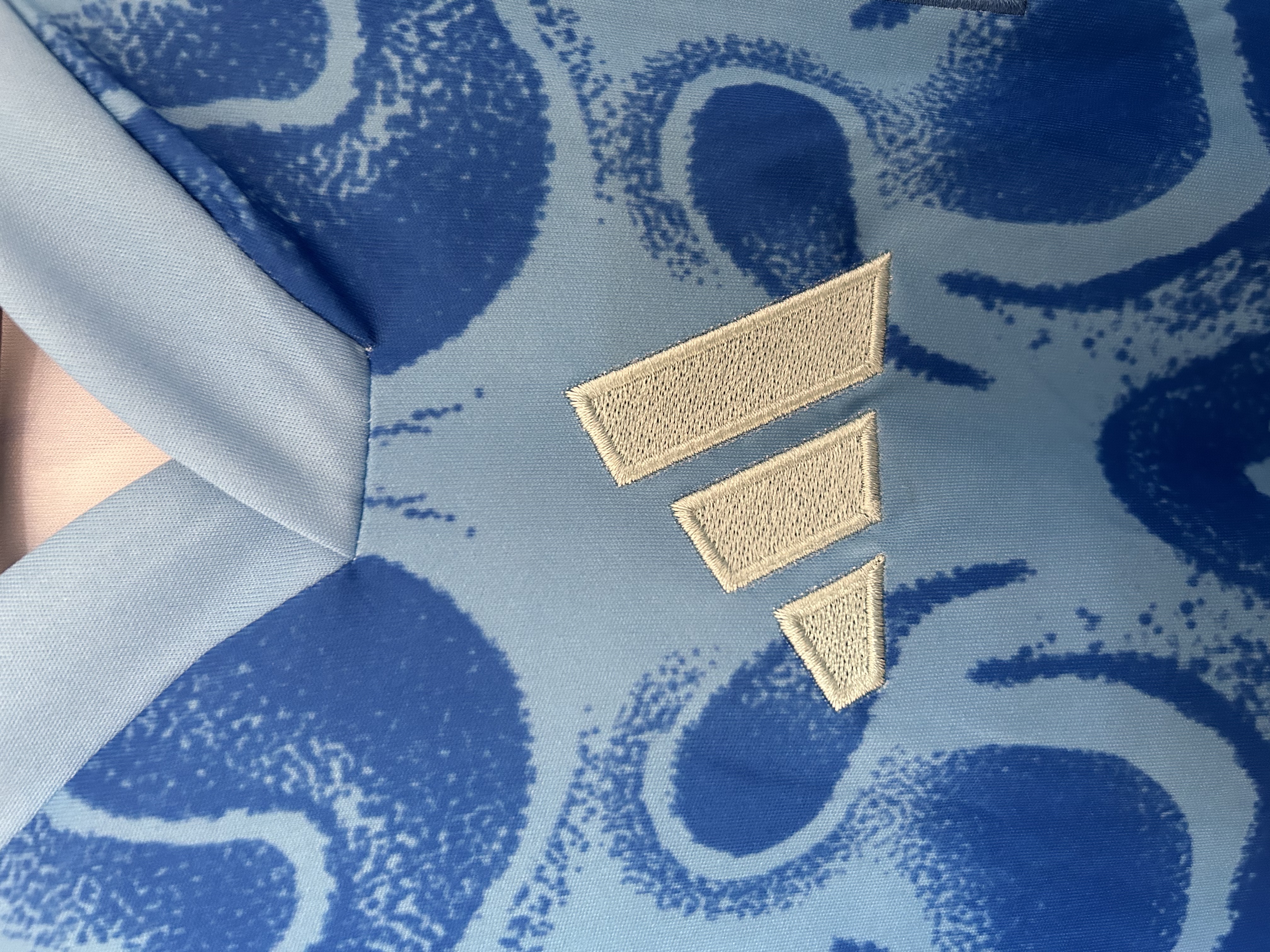 25/26 Tigers Away Jersey