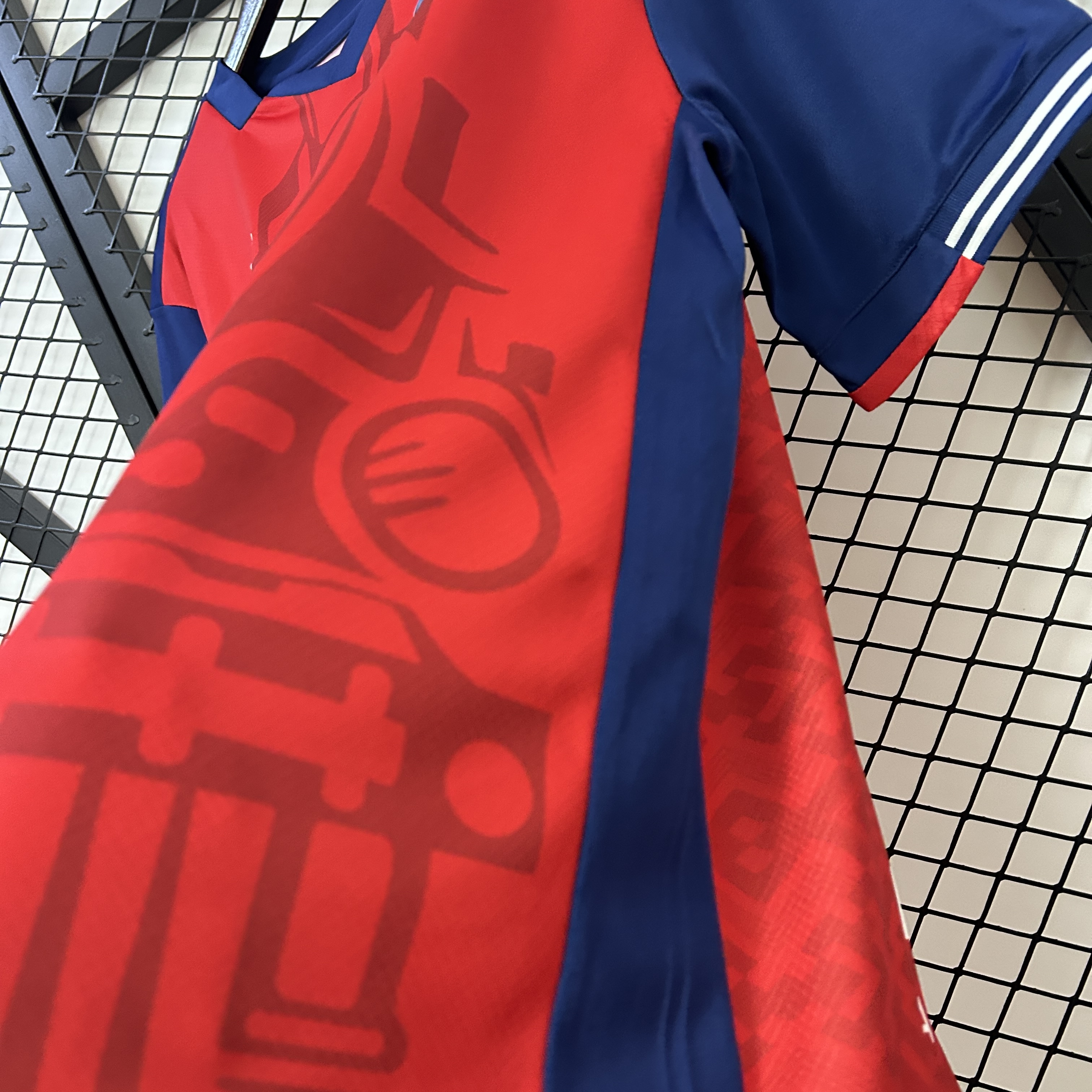 24/25 Blue Cross Third size  Suit