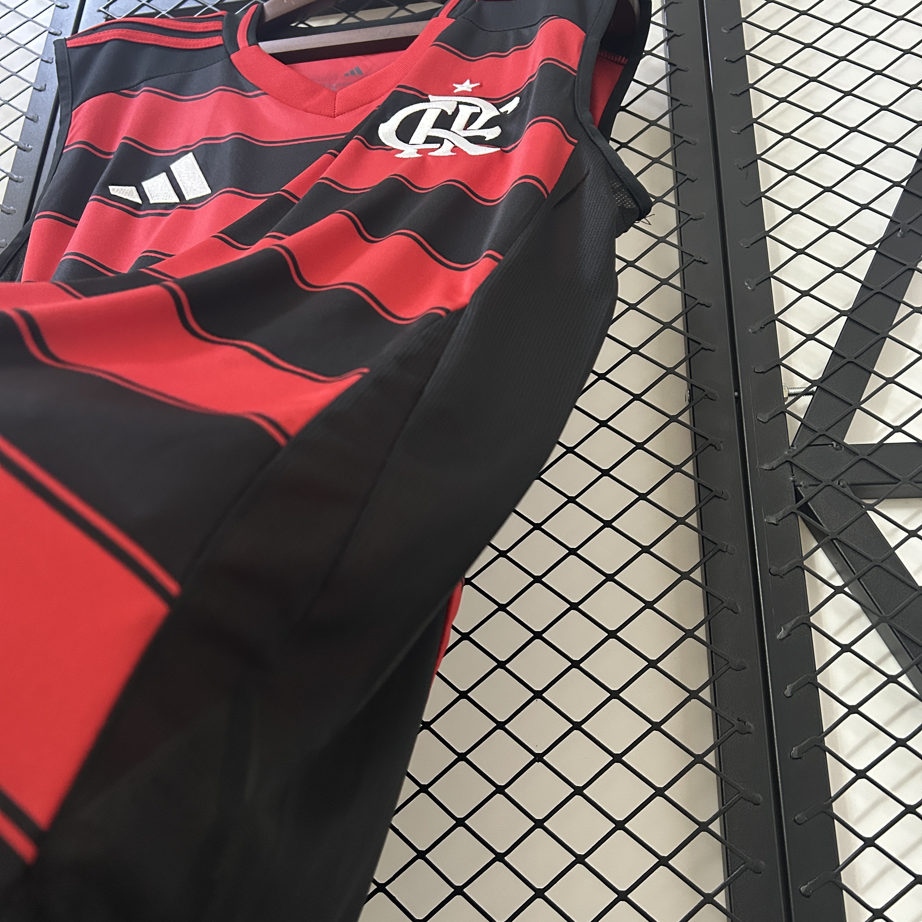 25/26 Vest Flamengo Home  Suit