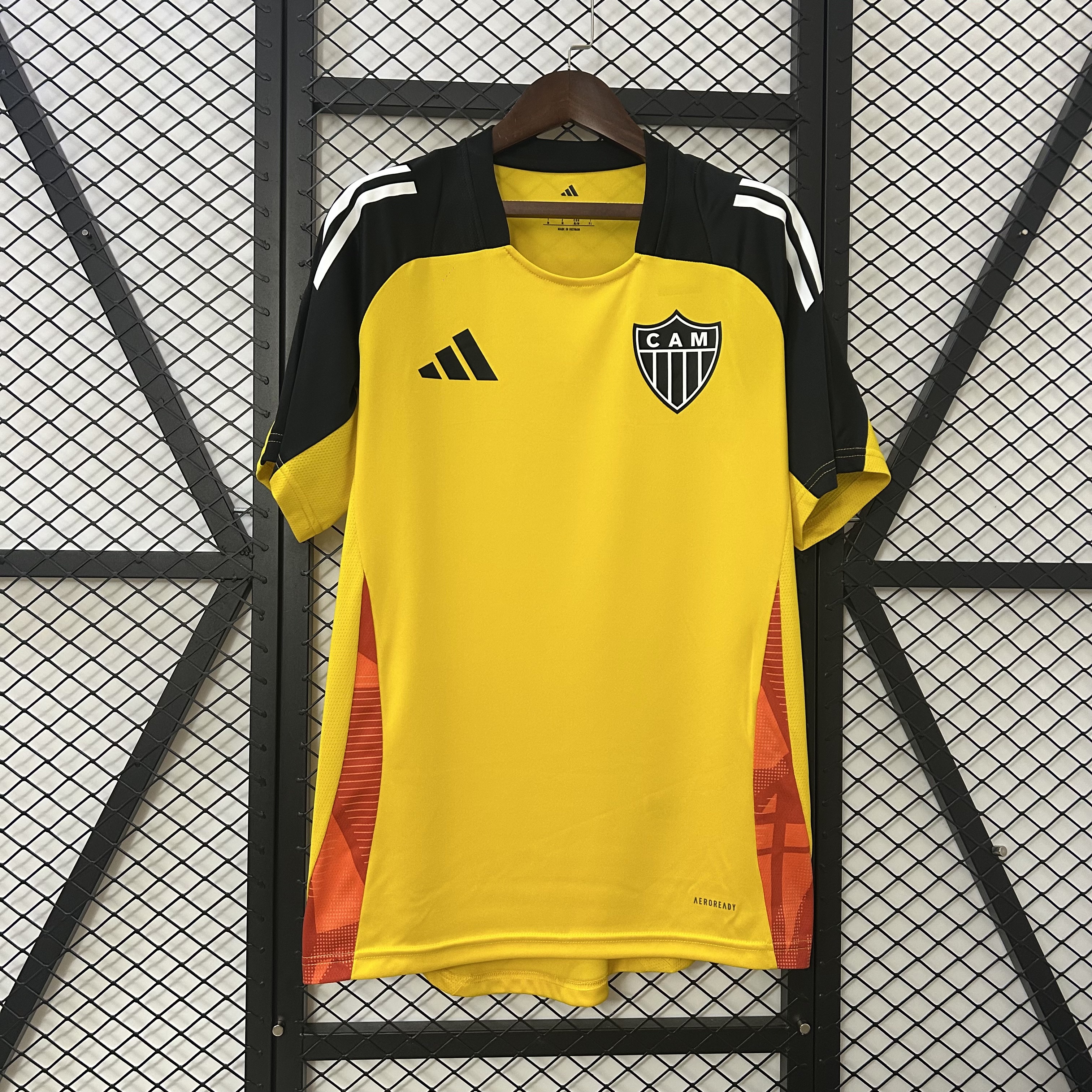 25/26 Atlético Mineiro Training Jersey Yellow