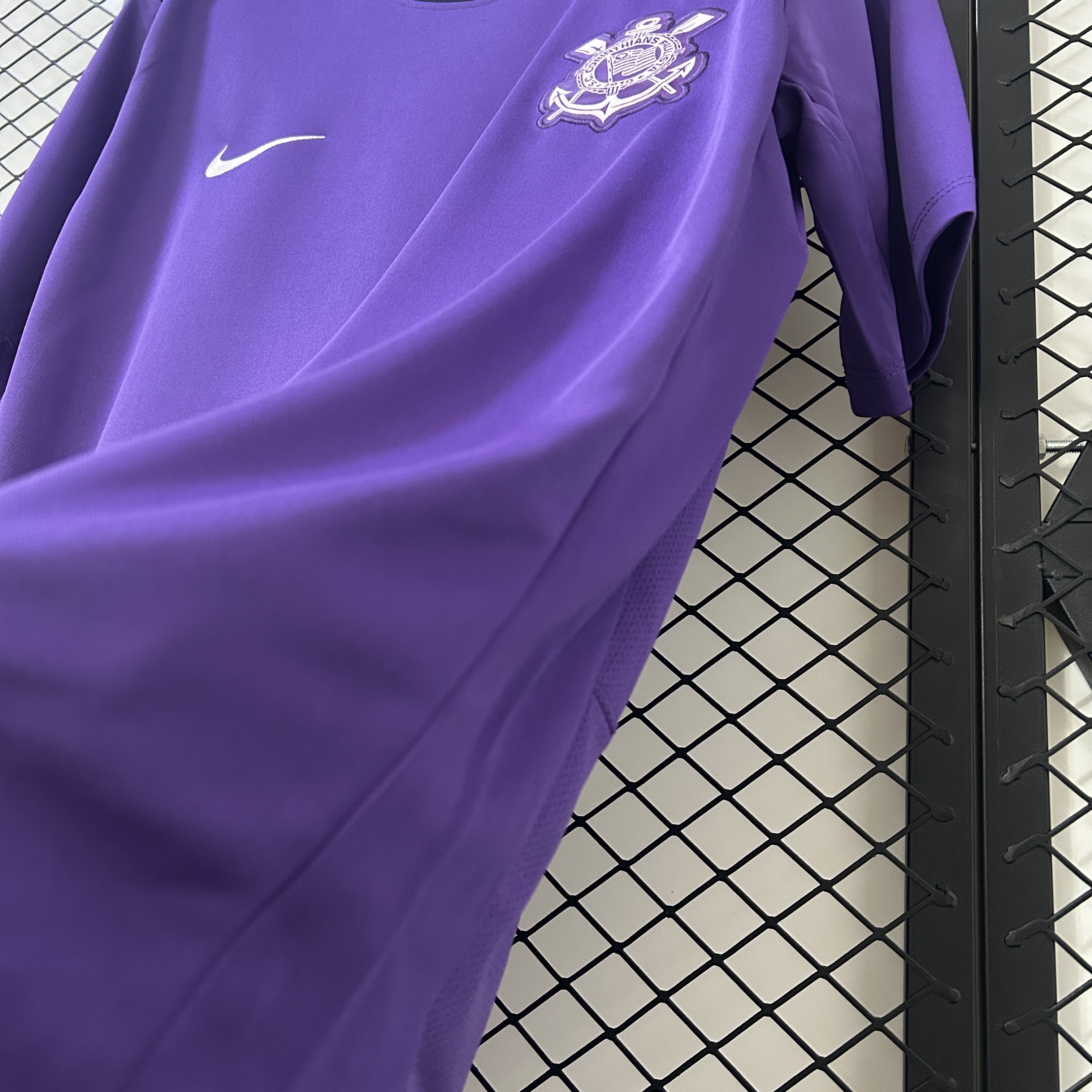 25/26 Corinthians training jersey purple suit