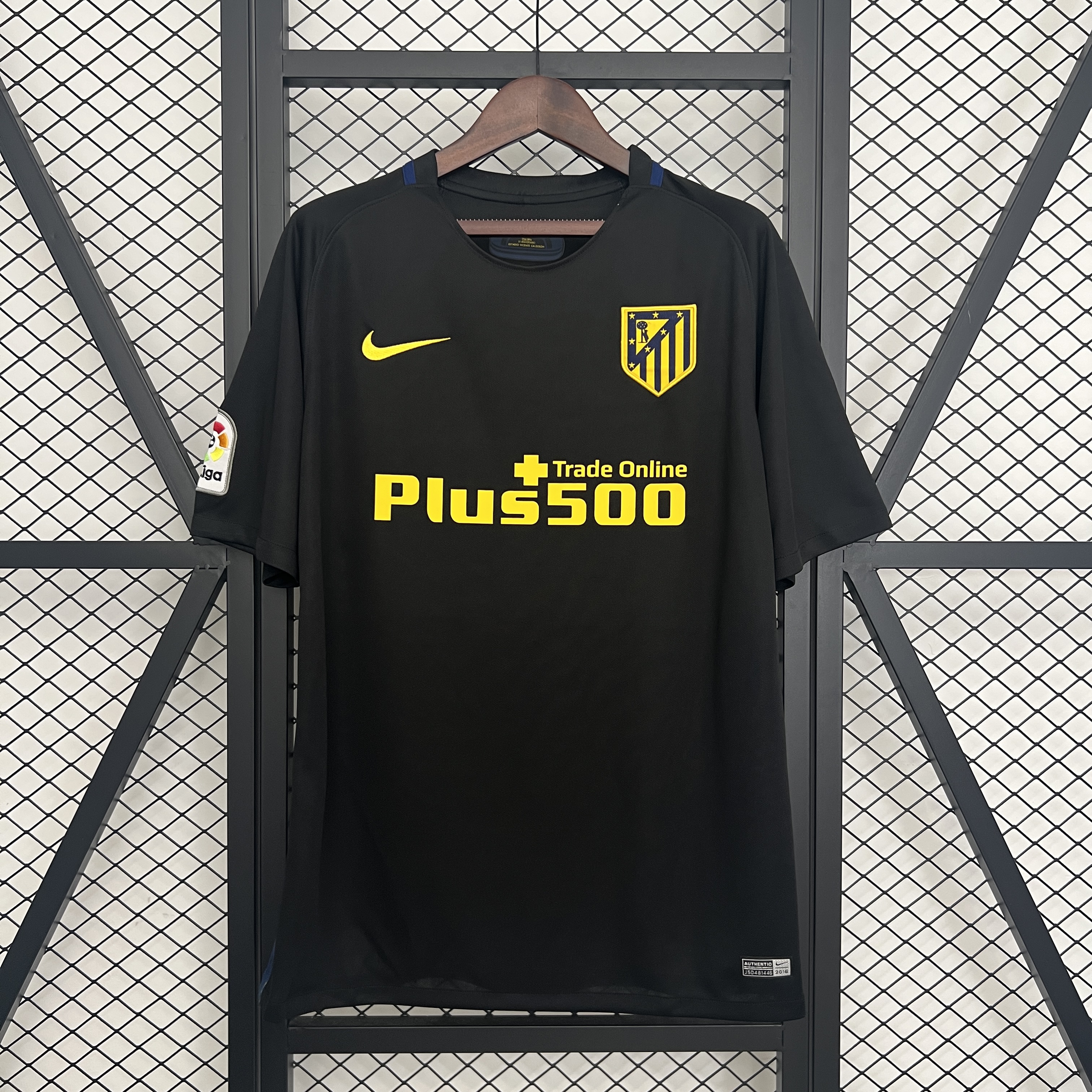 Retro Atletico Madrid 16/17 Away Jersey