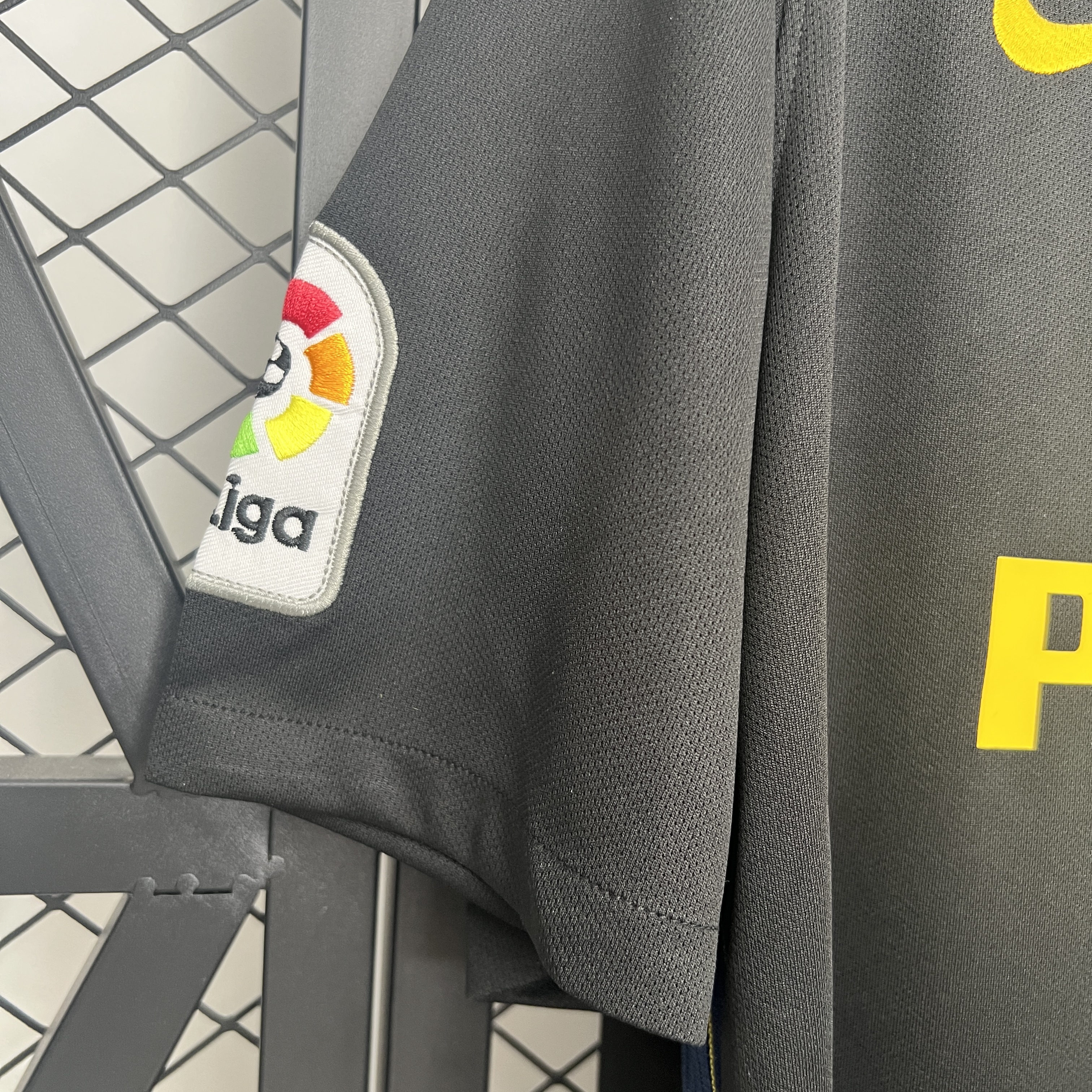 Retro Atletico Madrid 16/17 Away Jersey