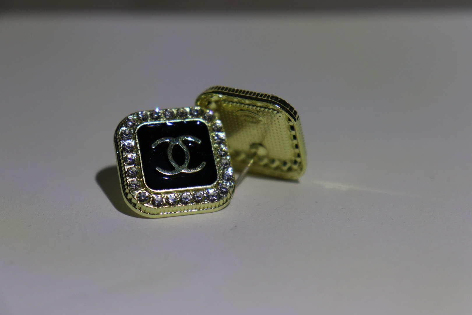 Elegant and luxurious earrings