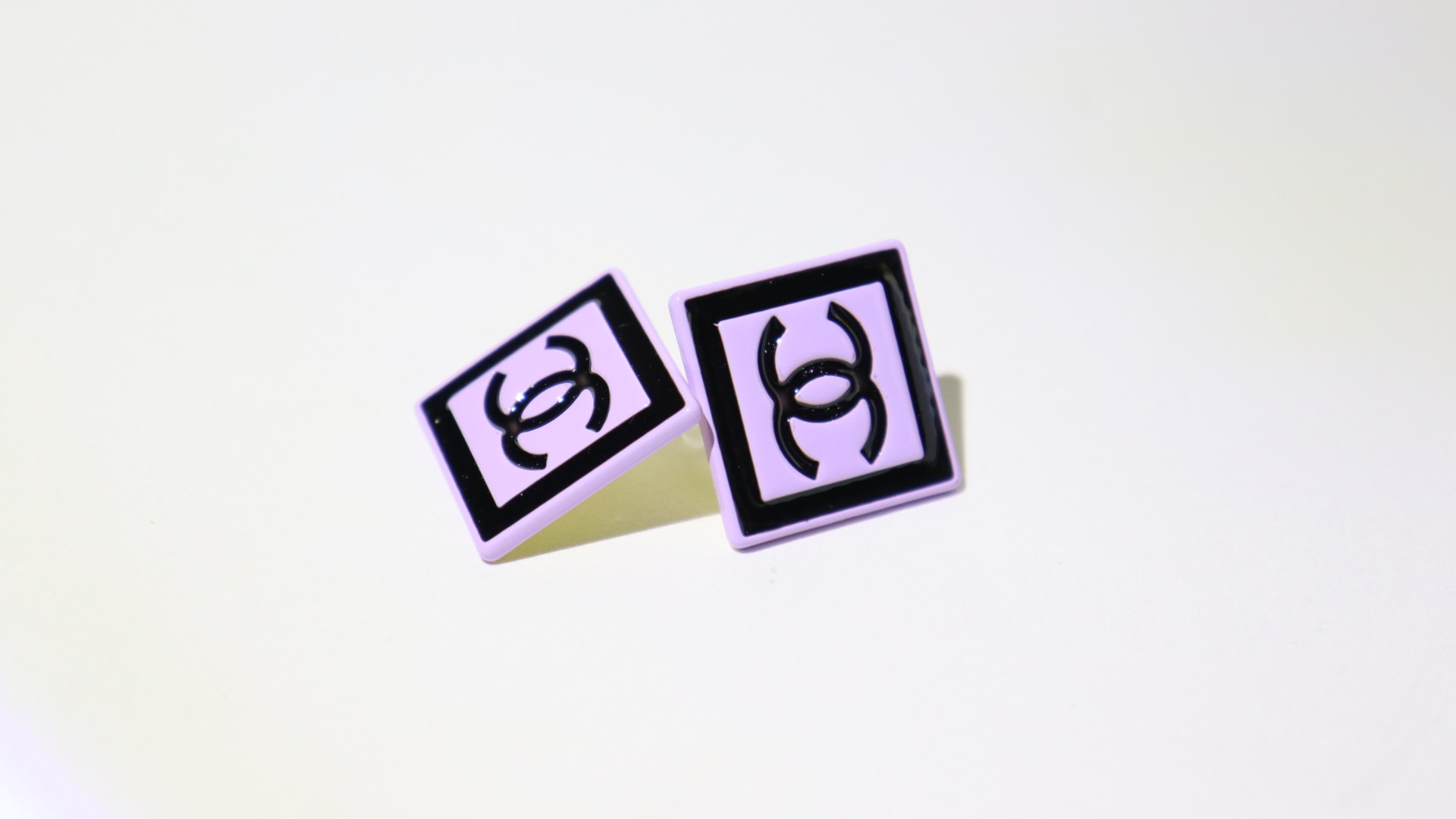 Warm earrings|a gift of love