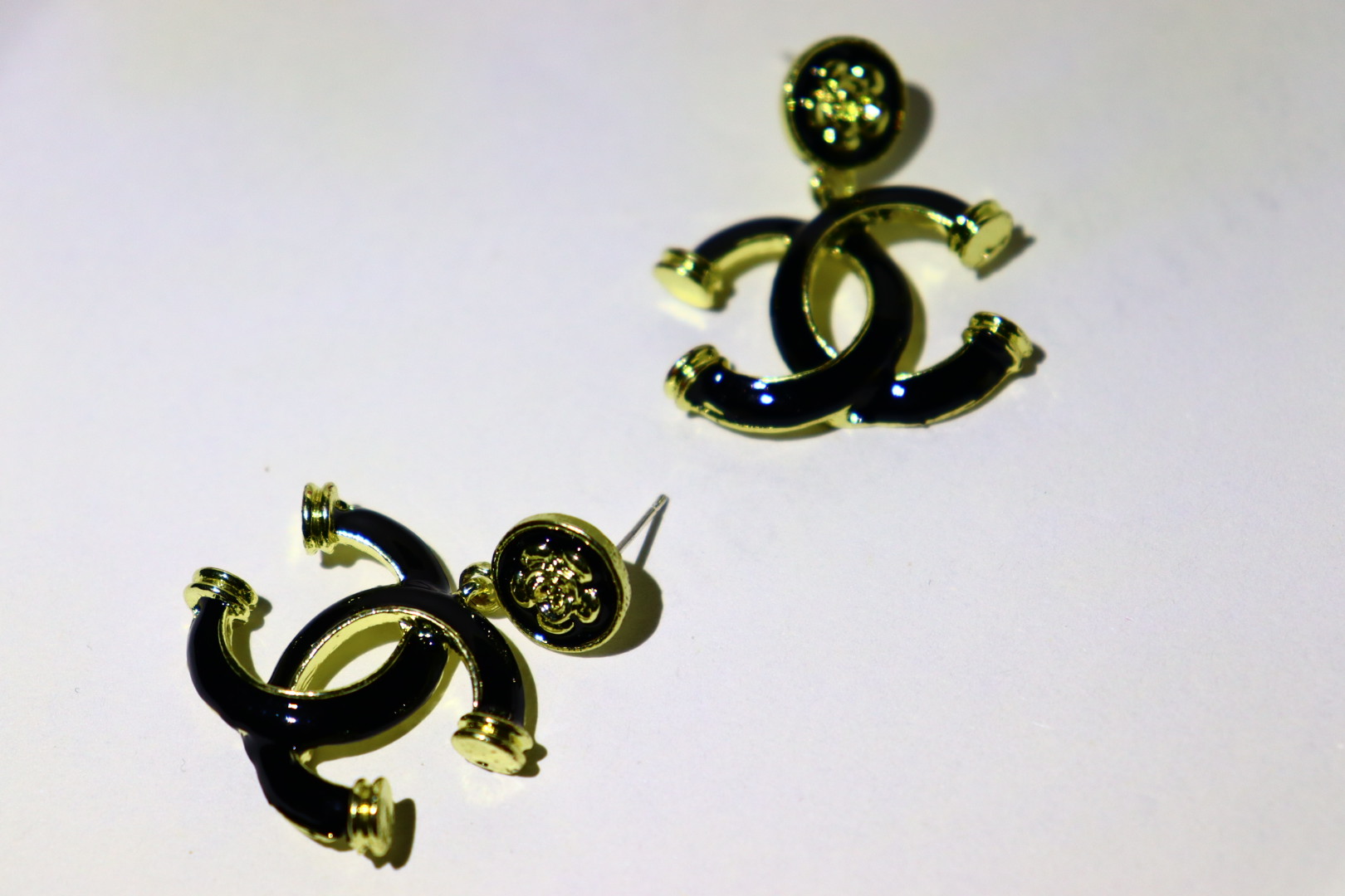 🦋Bow Zircon Pearl Earrings