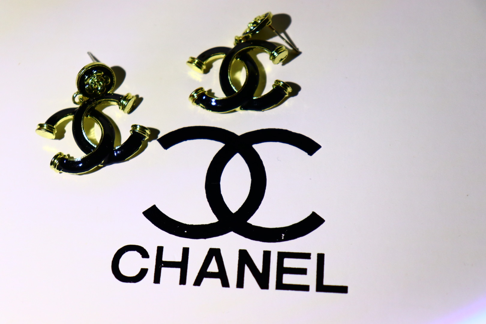 🦋Bow Zircon Pearl Earrings