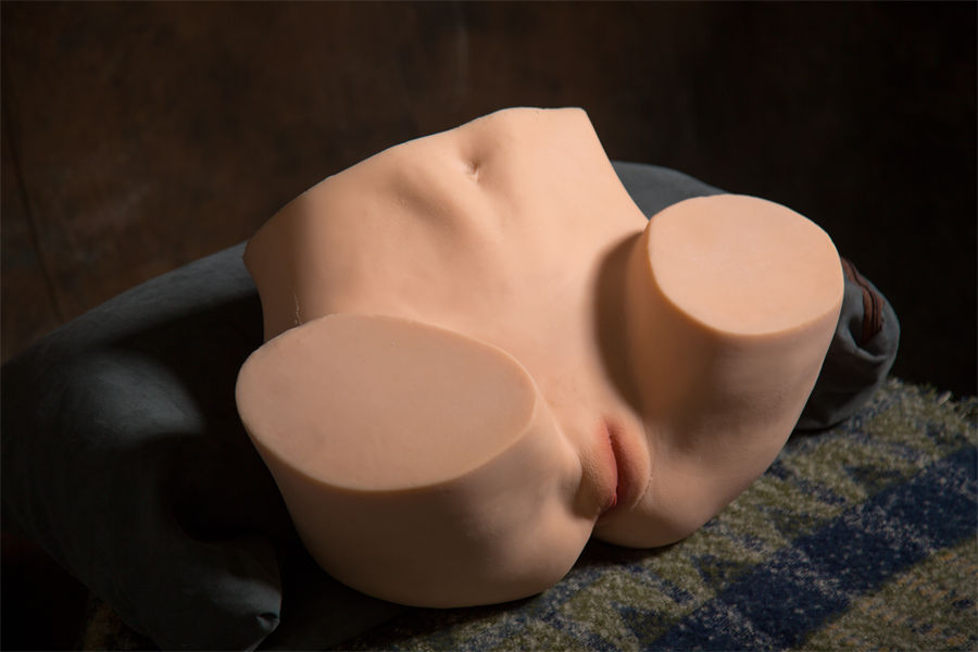 25cm/9.8″ 3D Realistic Female Hips TPE Sex Toys - Lulu