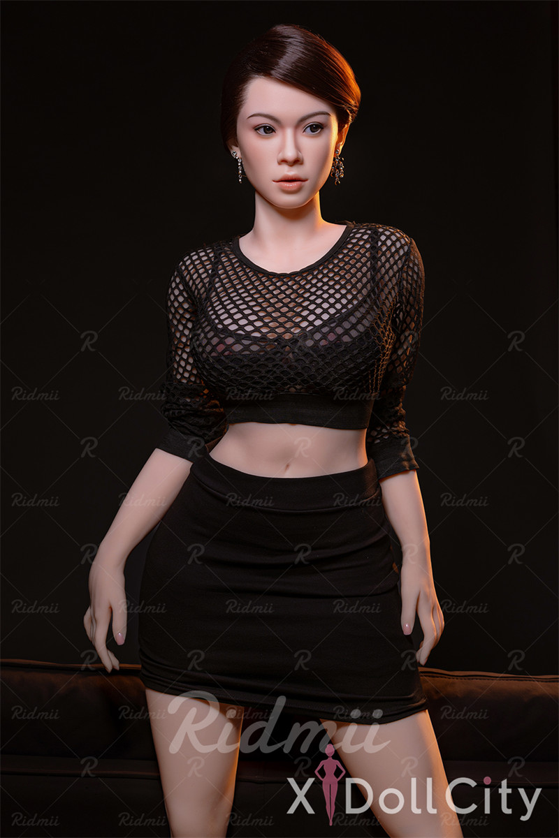 Celebrity Lucy Liu 158cm Soft Silicone Ridmii Doll with TPE Body