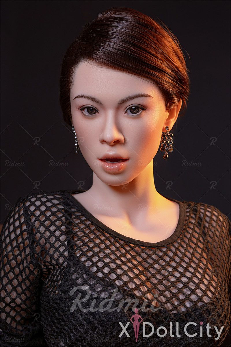 Celebrity Lucy Liu 158cm Soft Silicone Ridmii Doll with TPE Body