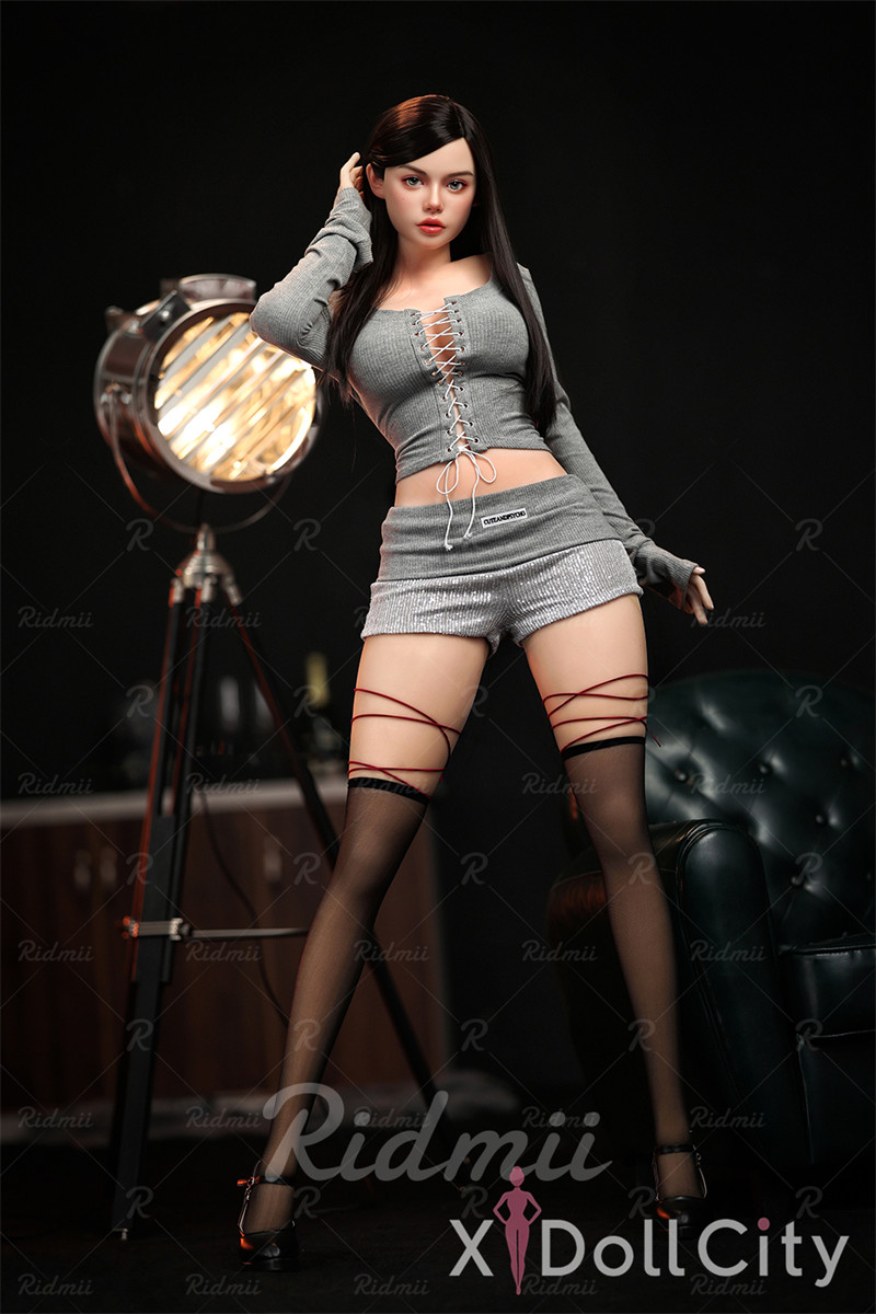 164cm TPE Body Silicone Head Love Doll – Gentle & Real