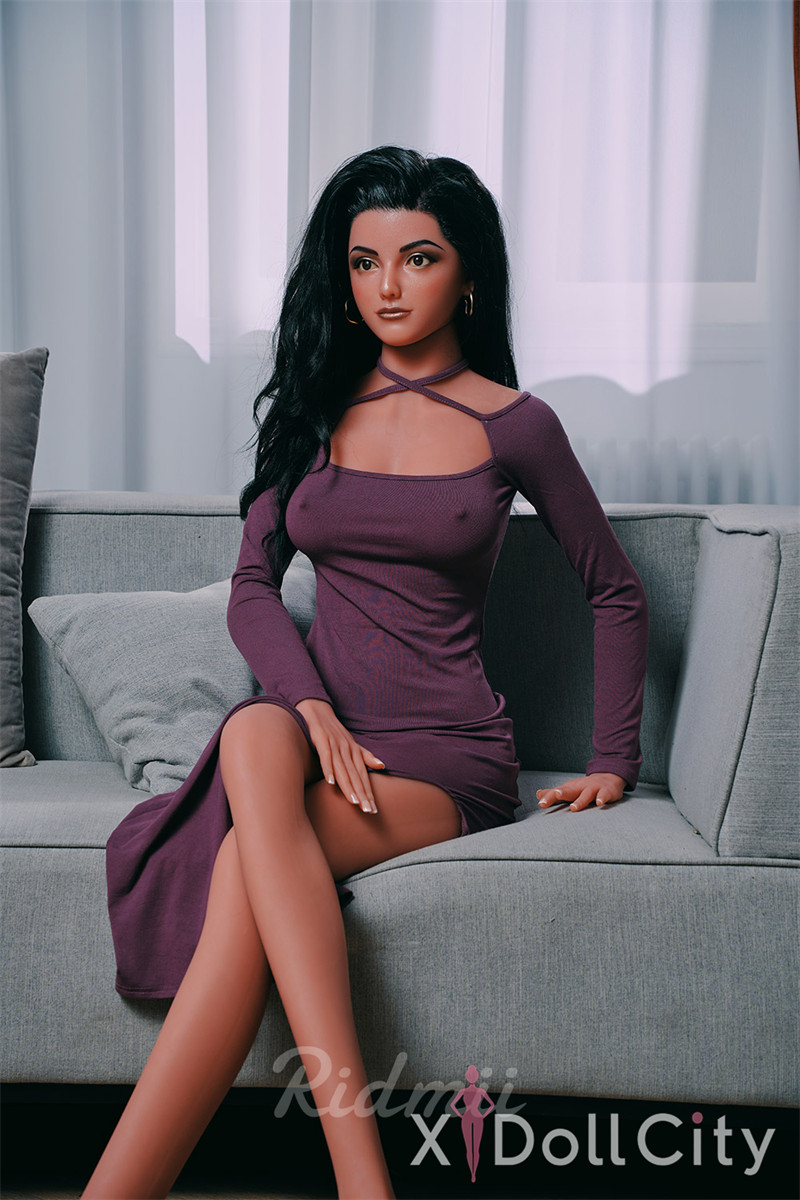 166cm Dark-Haired Love Doll – Silicone Head & TPE Body