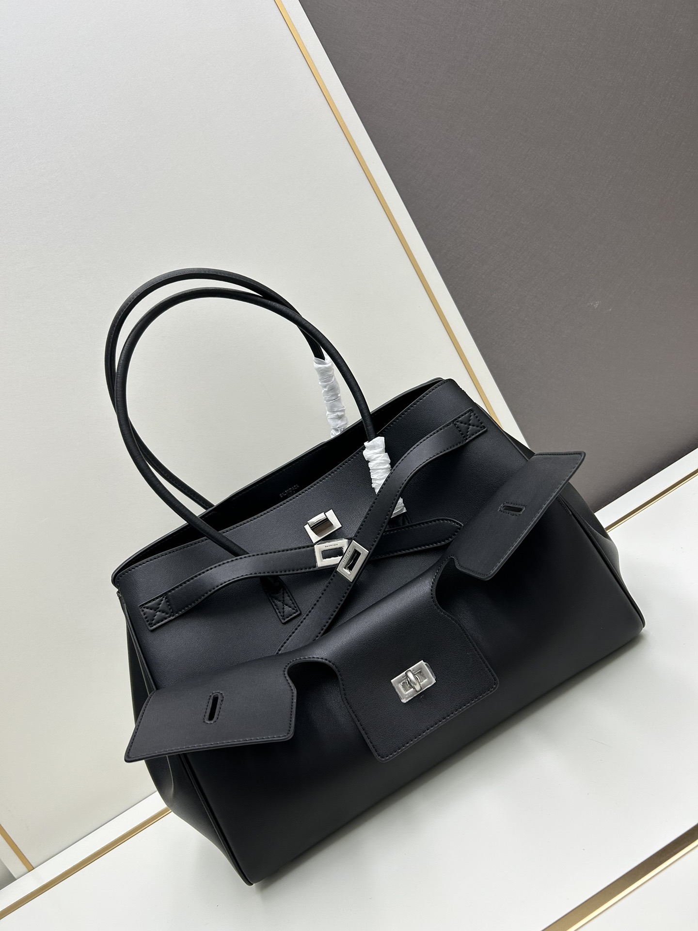 Disigner Balenciaga BelAir handbag
