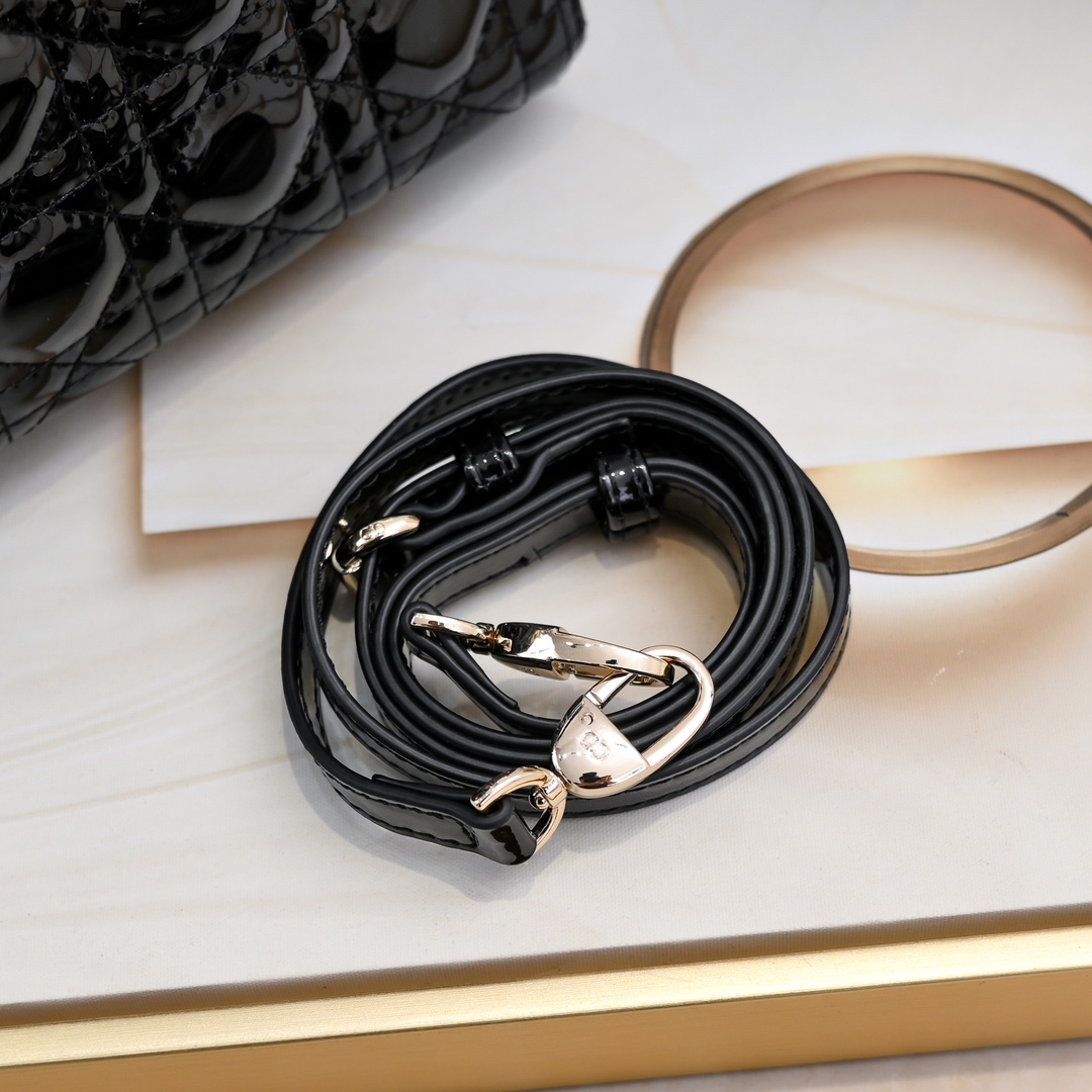 Dior new lady Diana bag