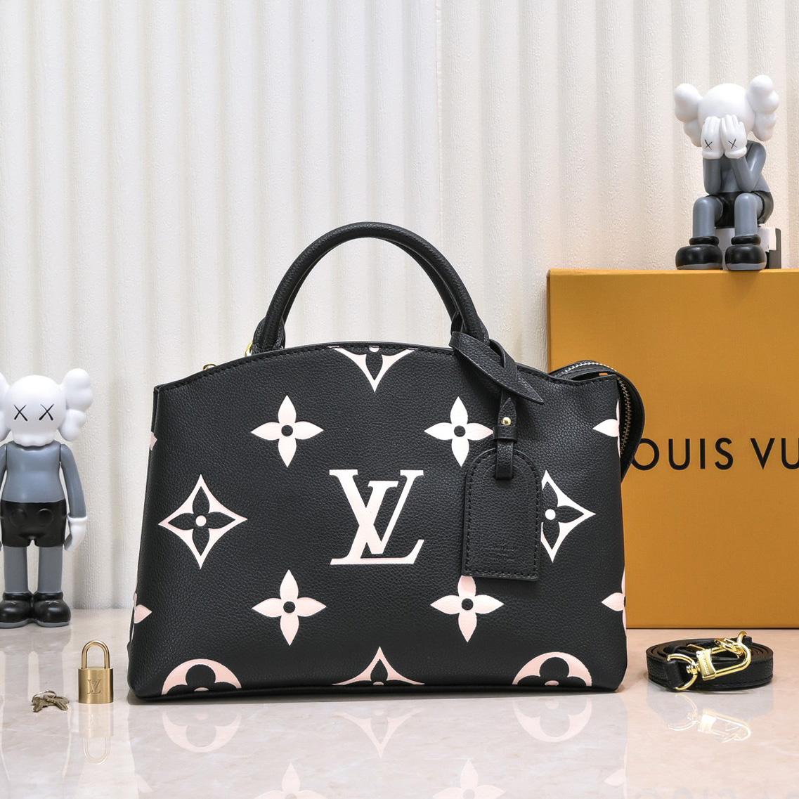 LV Monogram Grand Palais tote bag